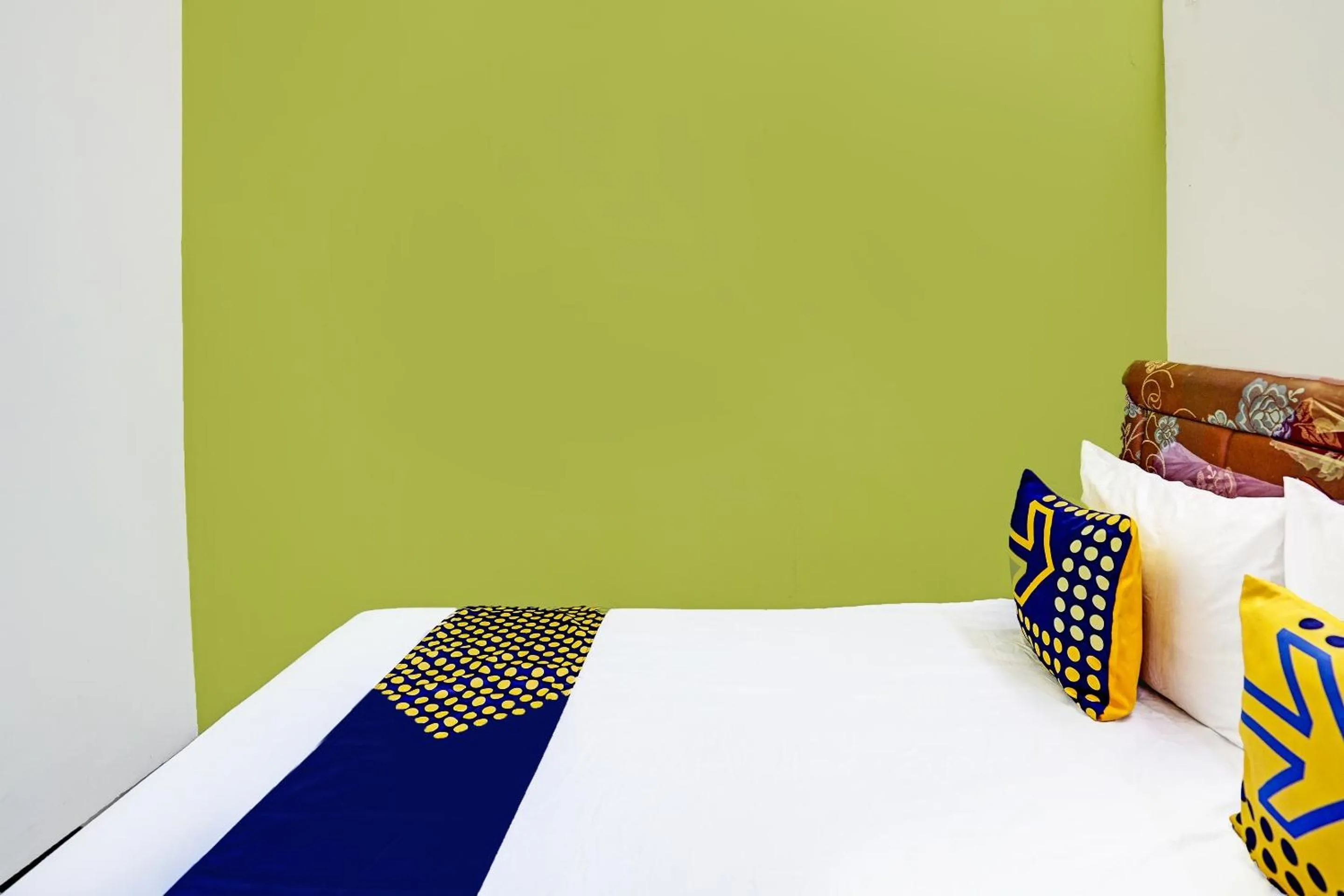 Bedroom, Bed in SPOT ON 91716 Kost Yy Syariah