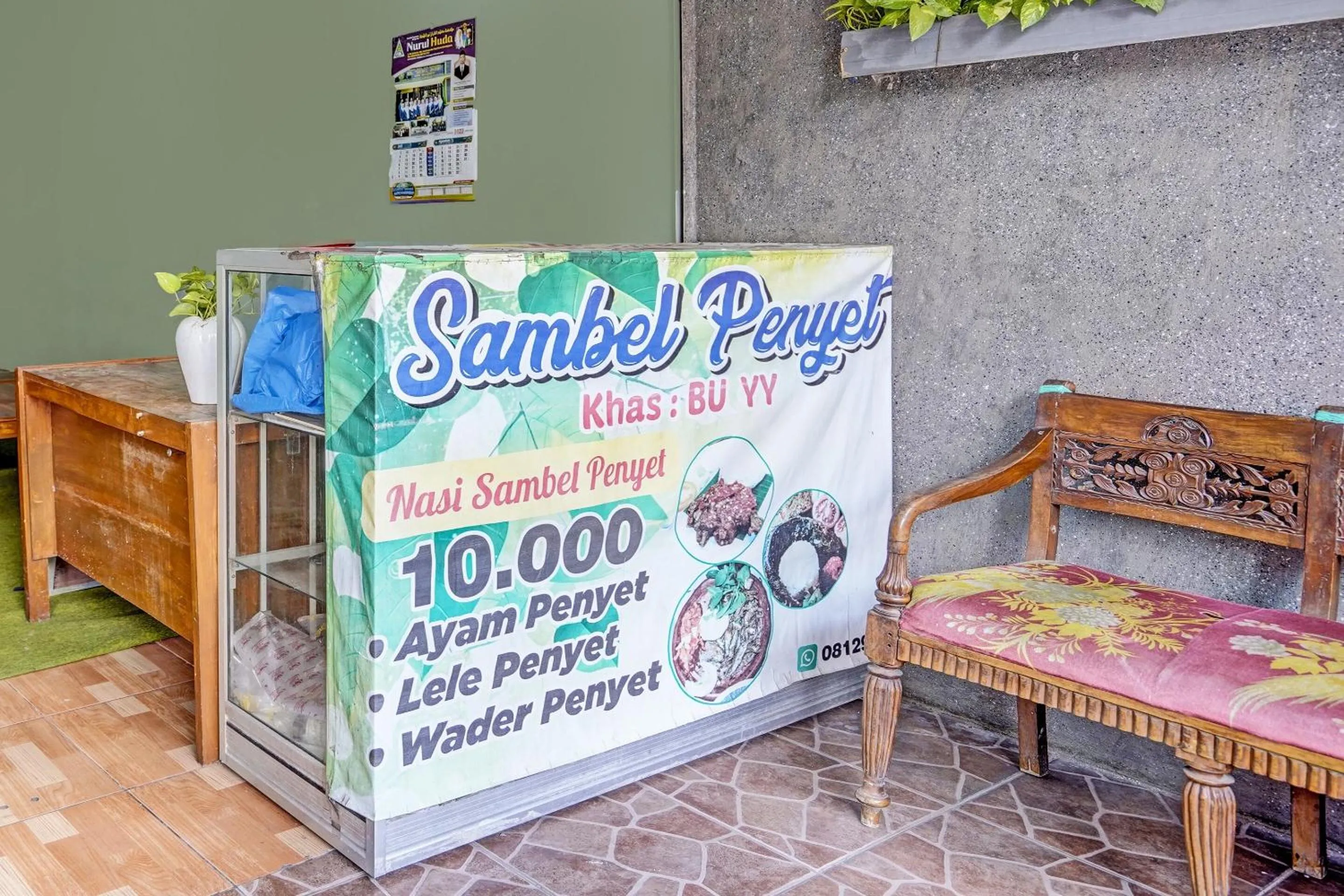 Lobby or reception in SPOT ON 91716 Kost Yy Syariah