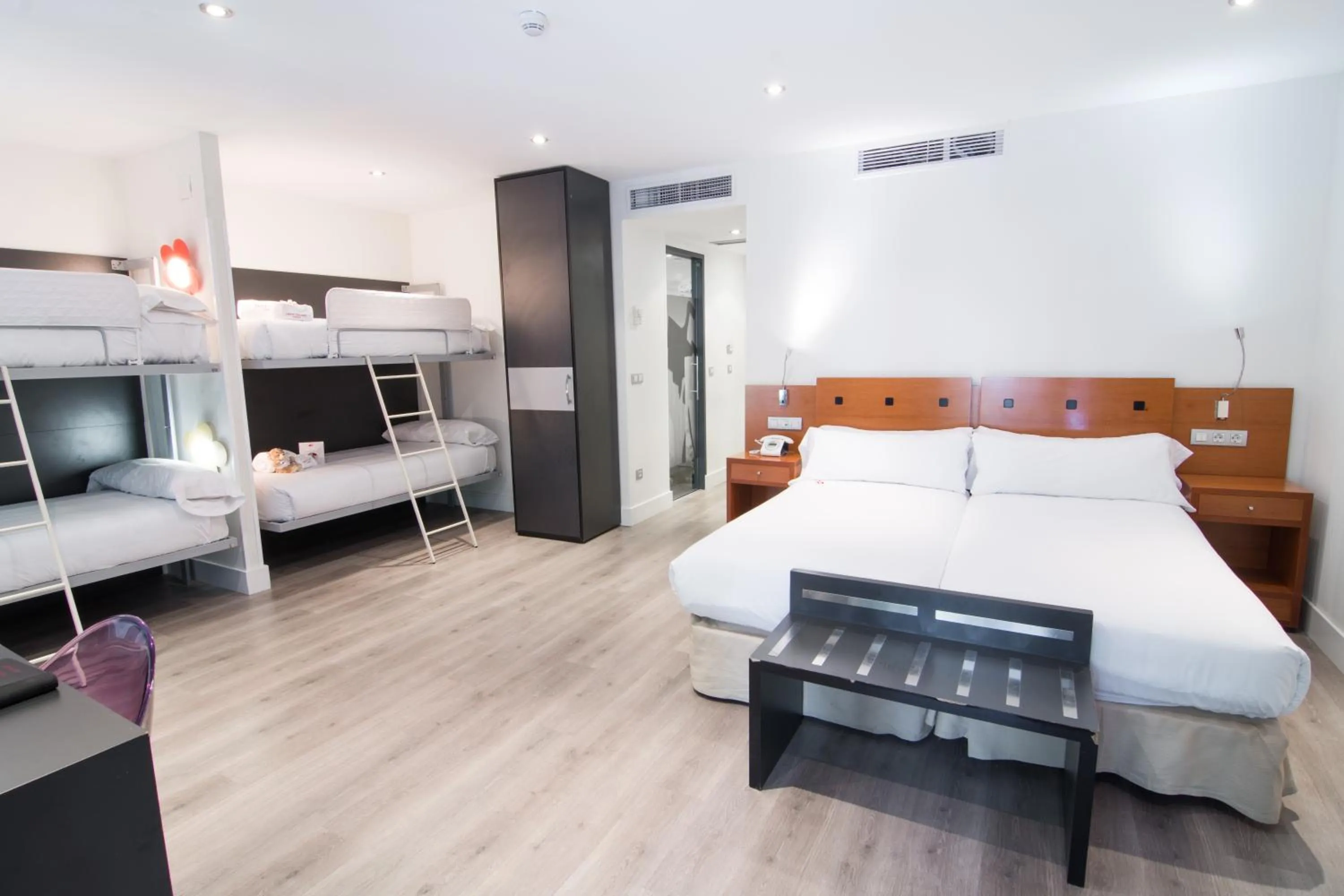 Bedroom, Bed in Petit Palace Arenal