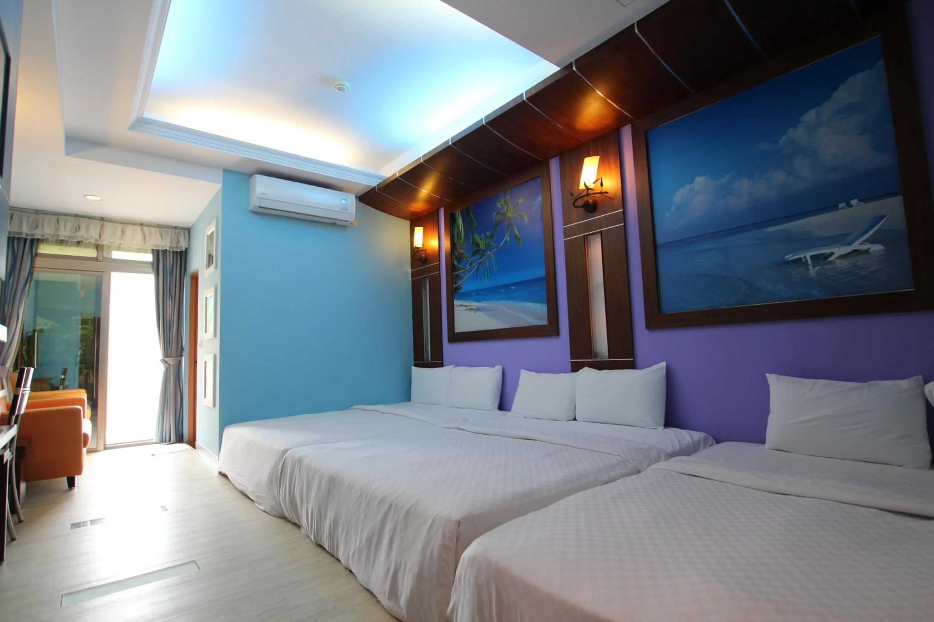 Bed in Seashell Bay 墾丁貝殼灣