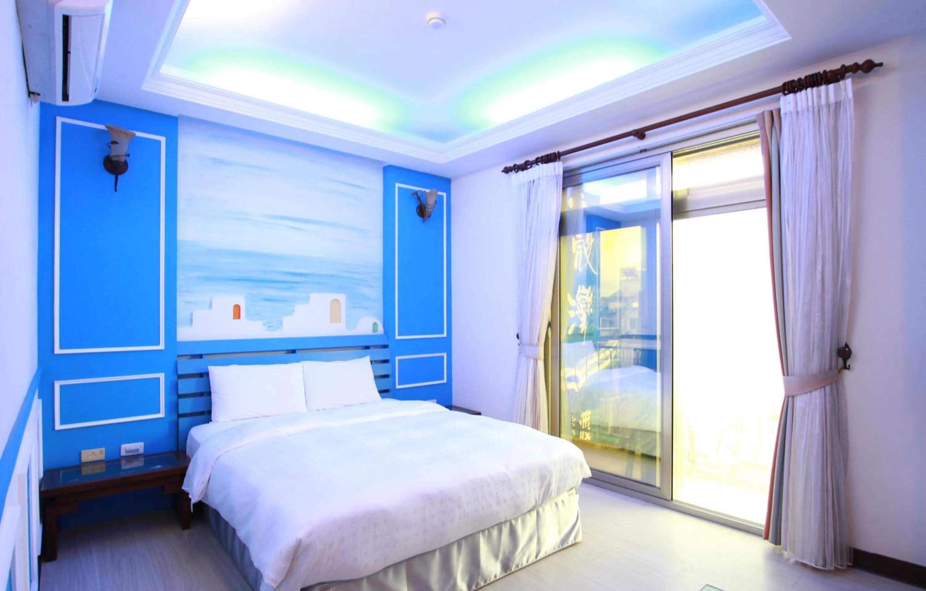 Photo of the whole room, Bed in Seashell Bay 墾丁貝殼灣