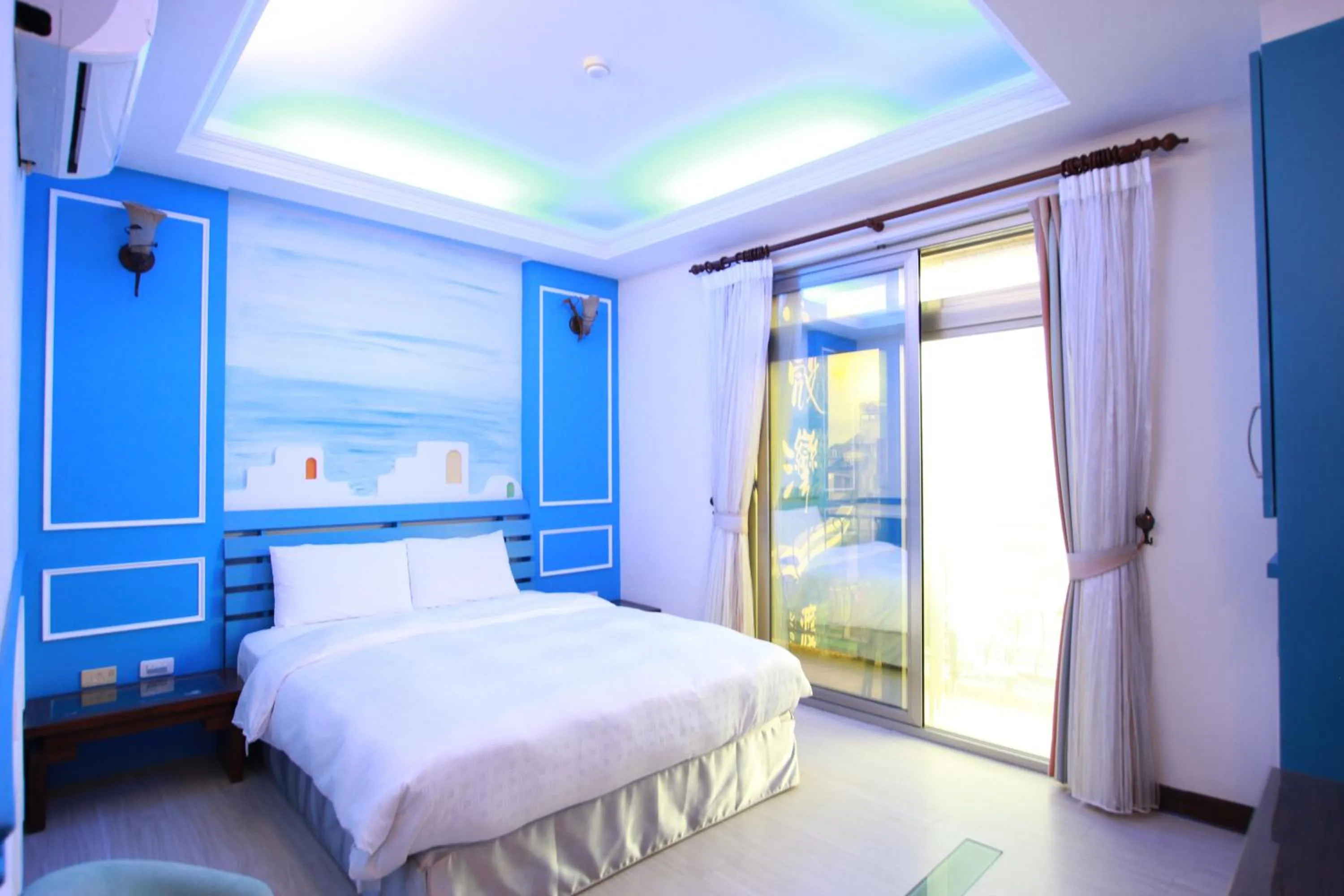 Photo of the whole room, Bed in Seashell Bay 墾丁貝殼灣