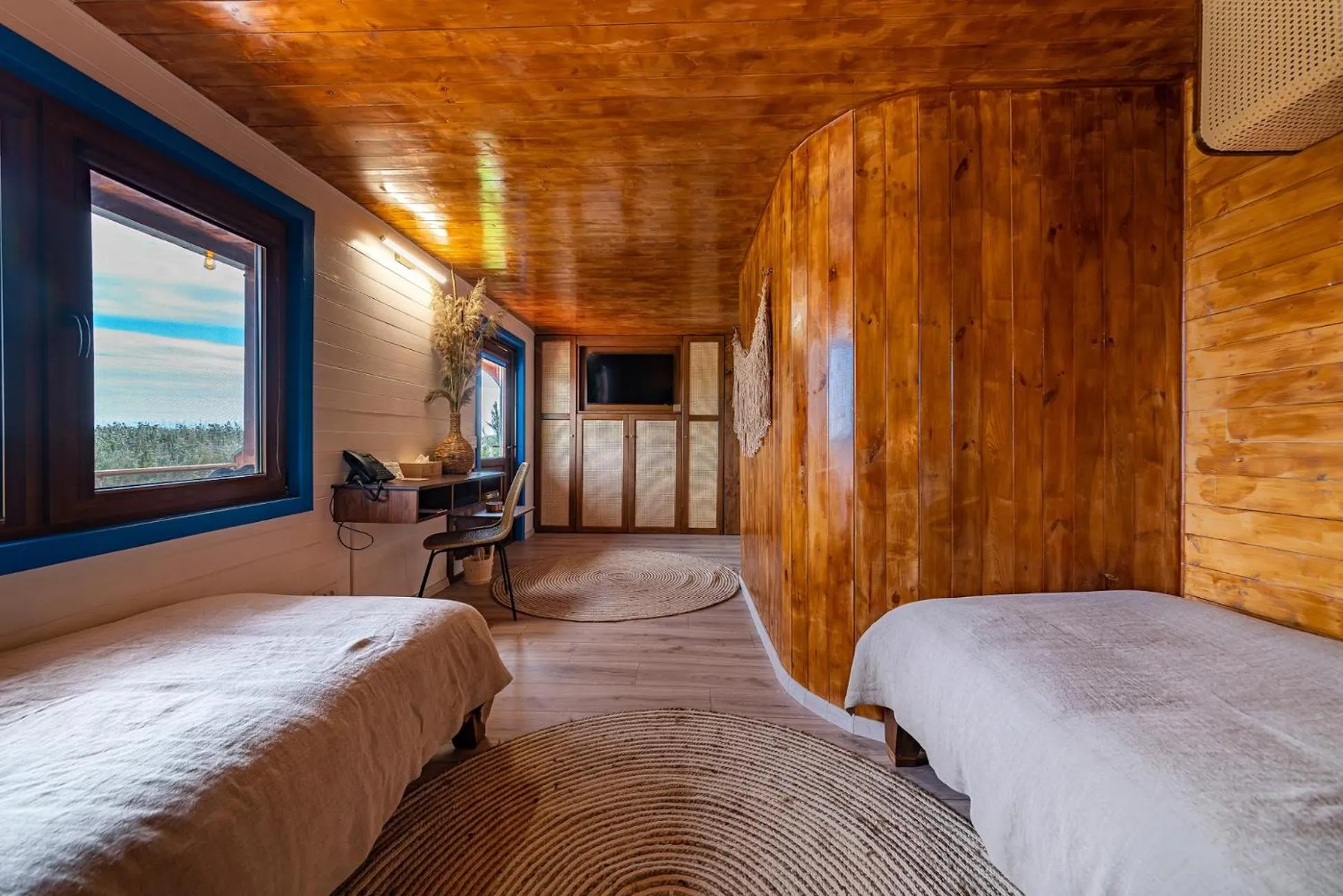 Bed in Razelm Luxury Resort