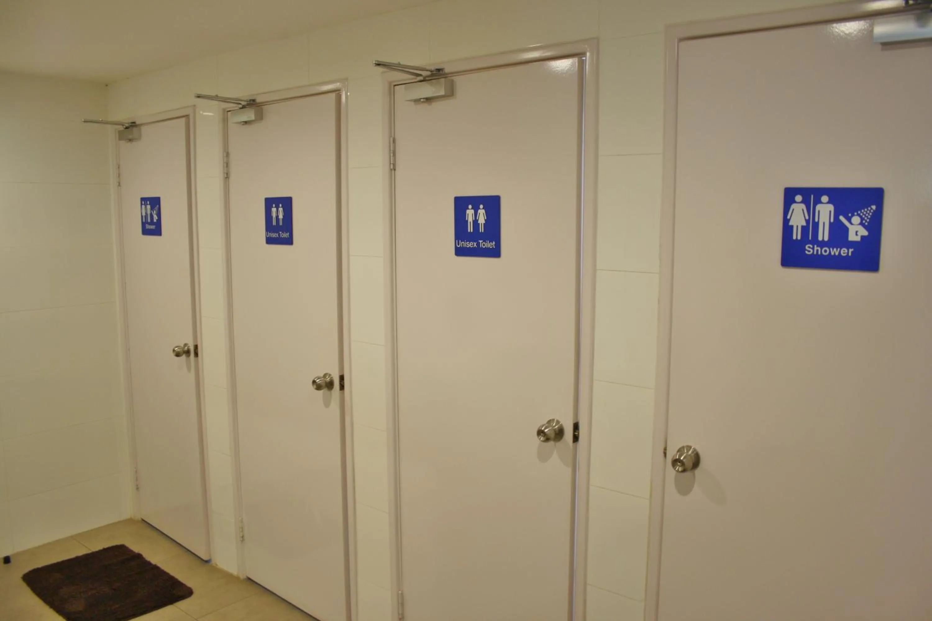 Bathroom in Quokka Backpackers Hostel Perth - note - Valid passport required to check in