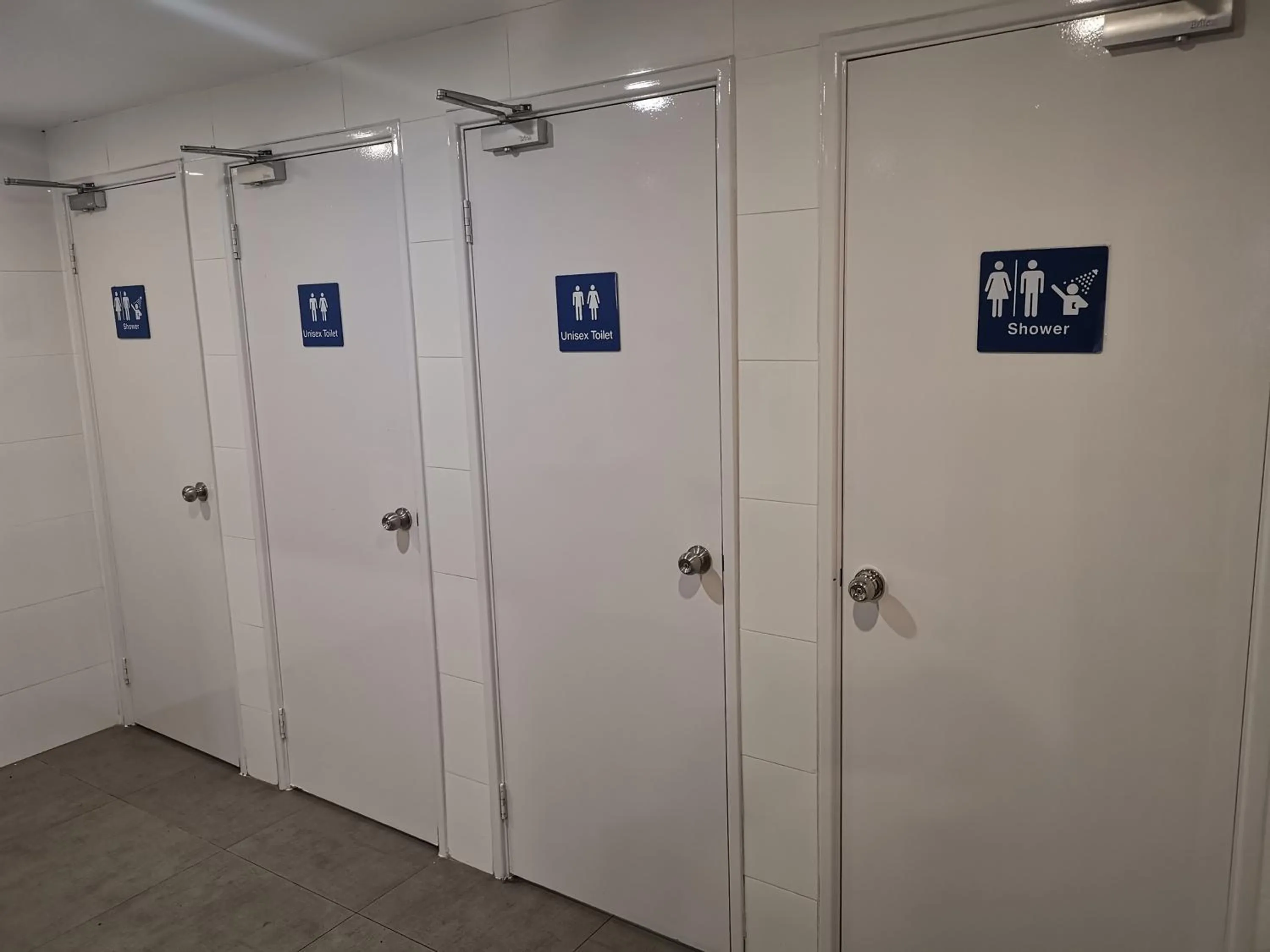 Bathroom in Quokka Backpackers Hostel Perth - note - Valid passport required to check in