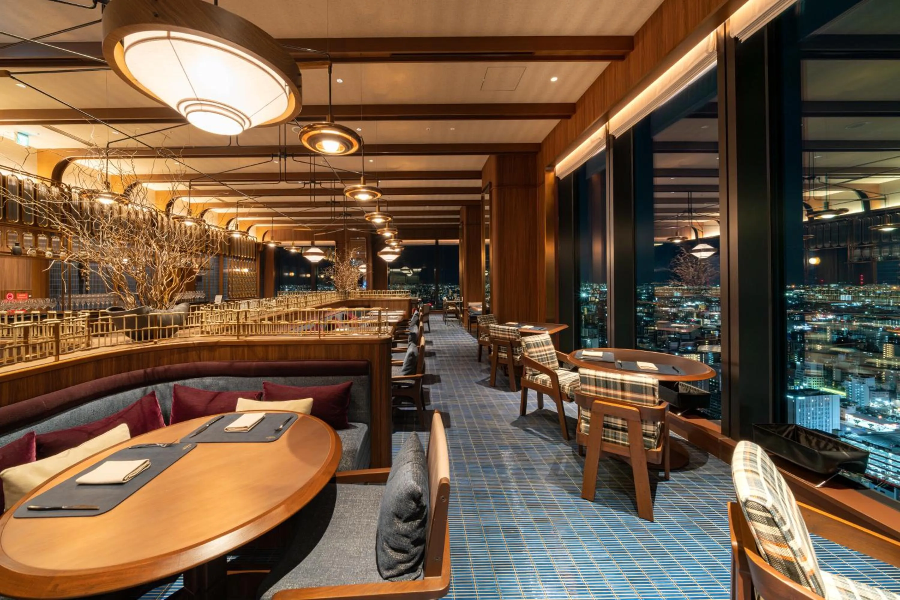 Restaurant/places to eat in Centara Grand Hotel Osaka