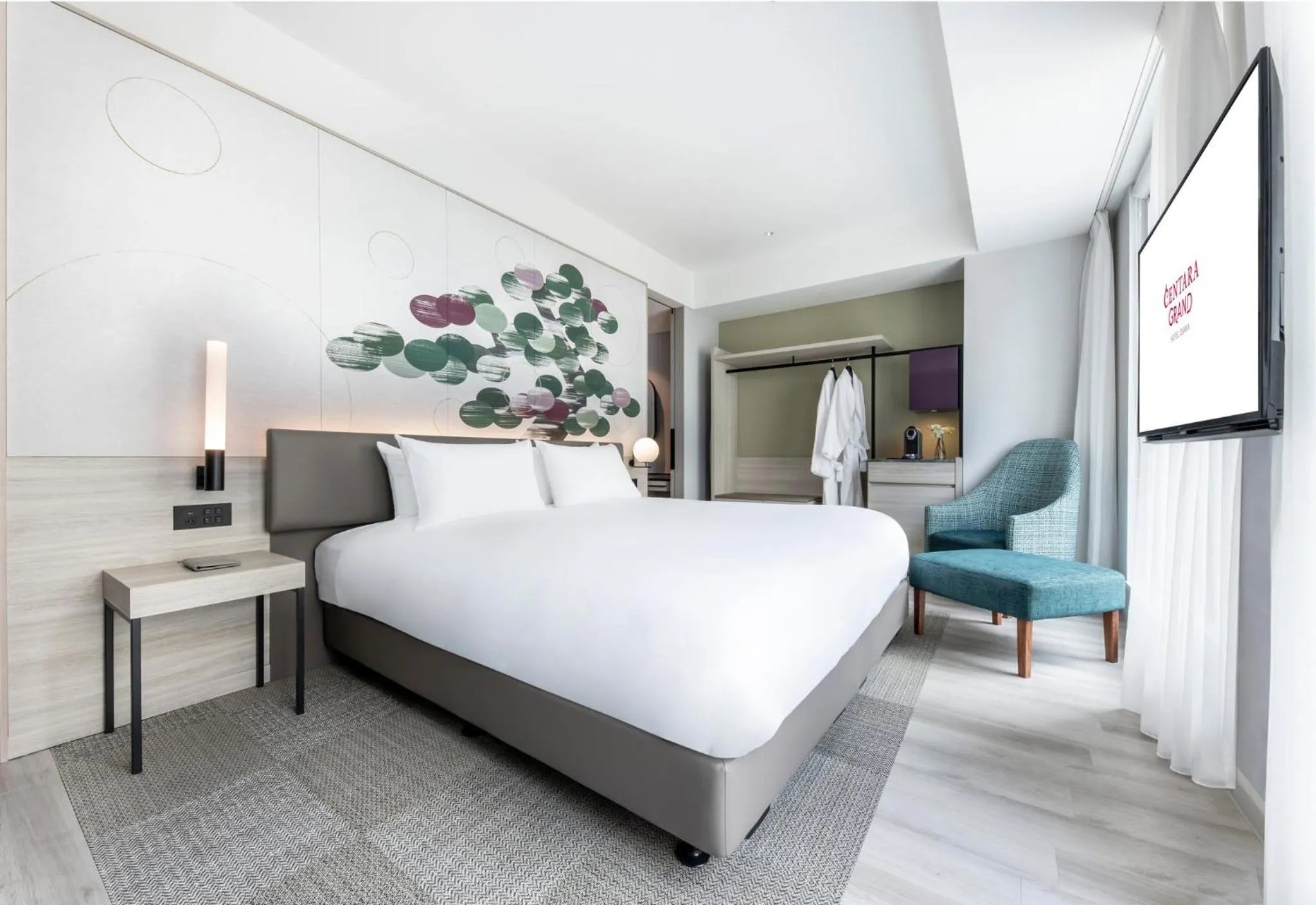 Photo of the whole room, Bed in Centara Grand Hotel Osaka