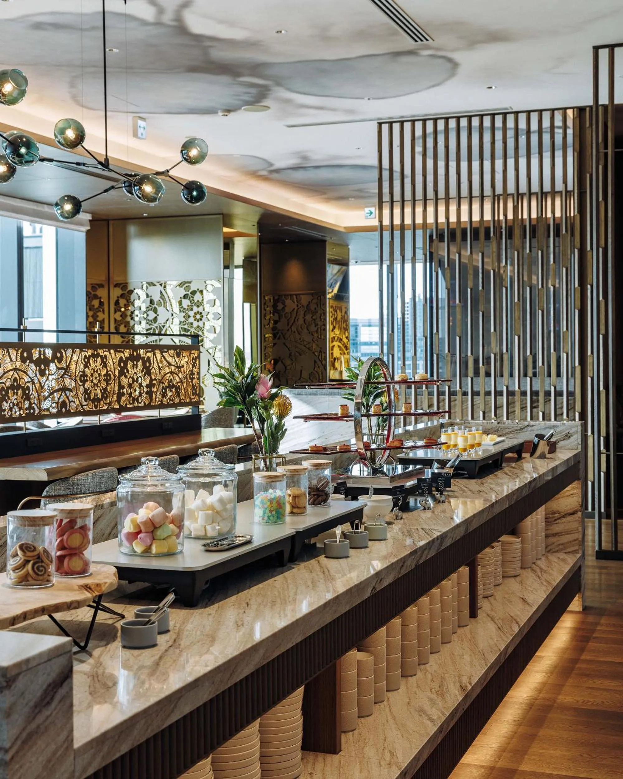 Lounge or bar in Centara Grand Hotel Osaka