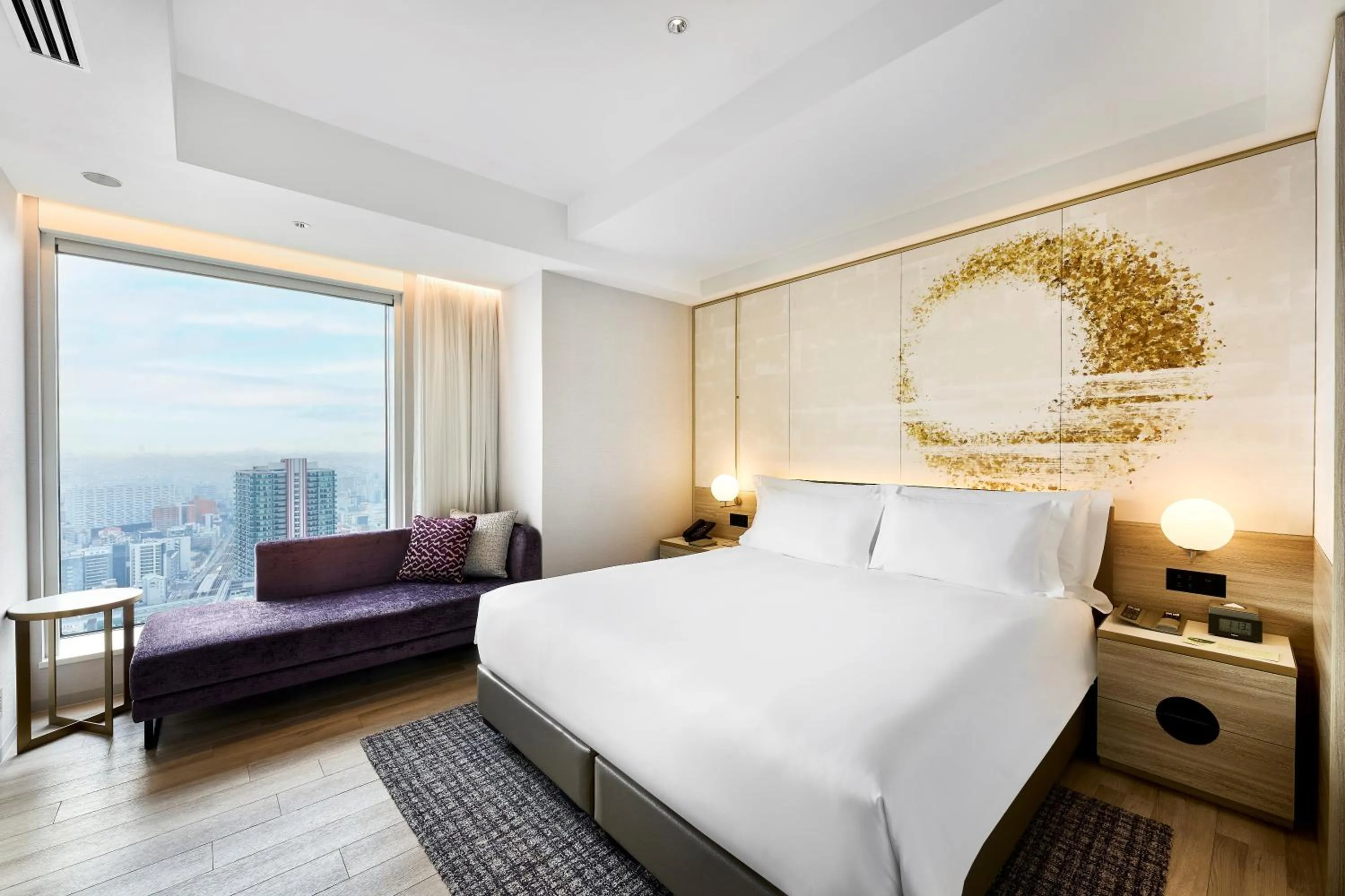 Bedroom, Bed in Centara Grand Hotel Osaka