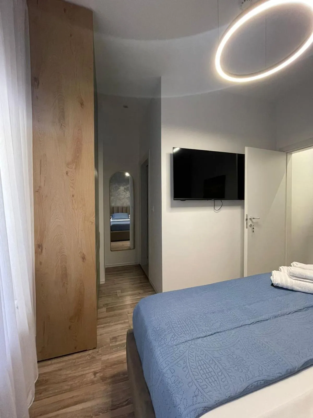 TV and multimedia, Bed in Peaky Hotel