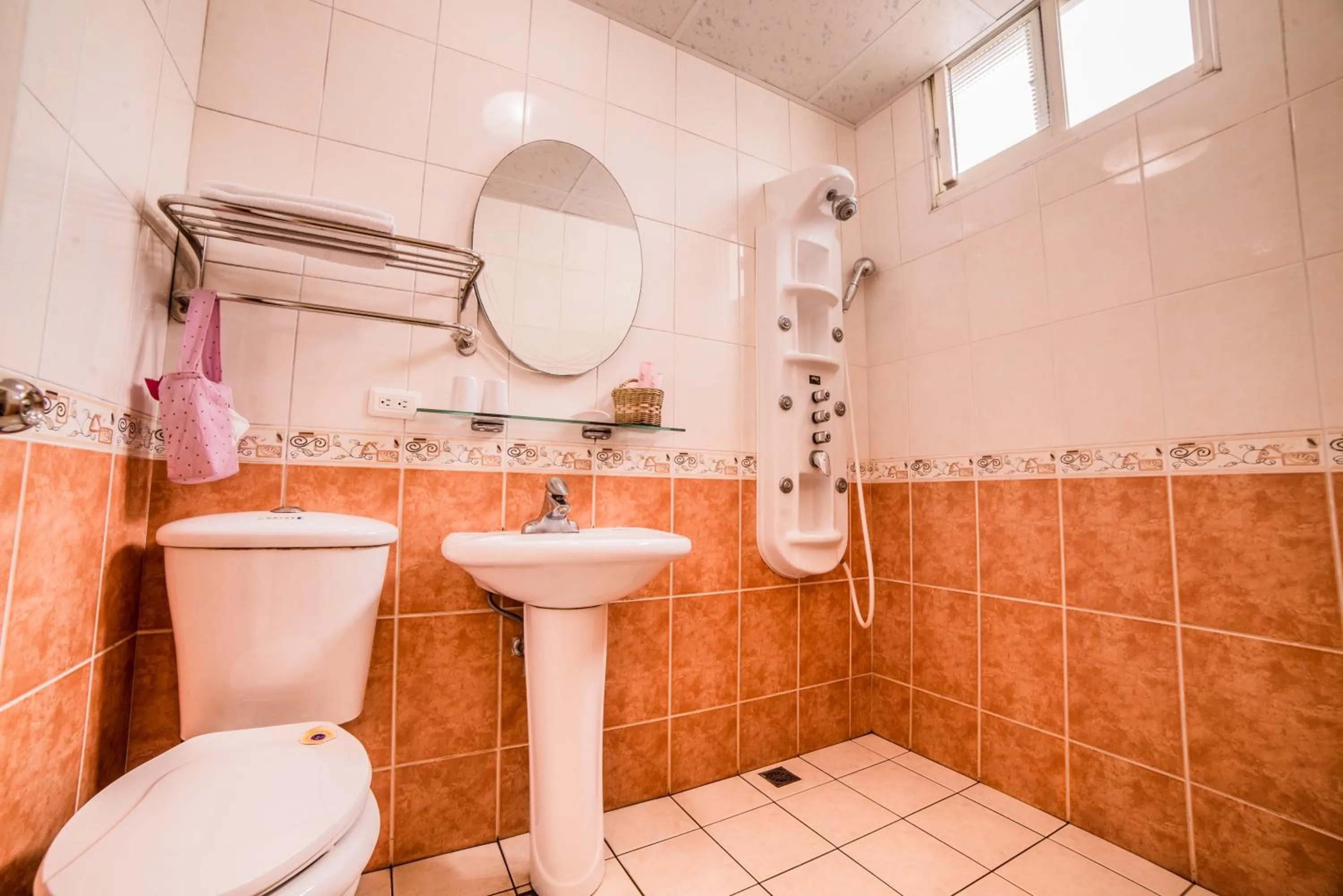 Shower in East of Love Homestay