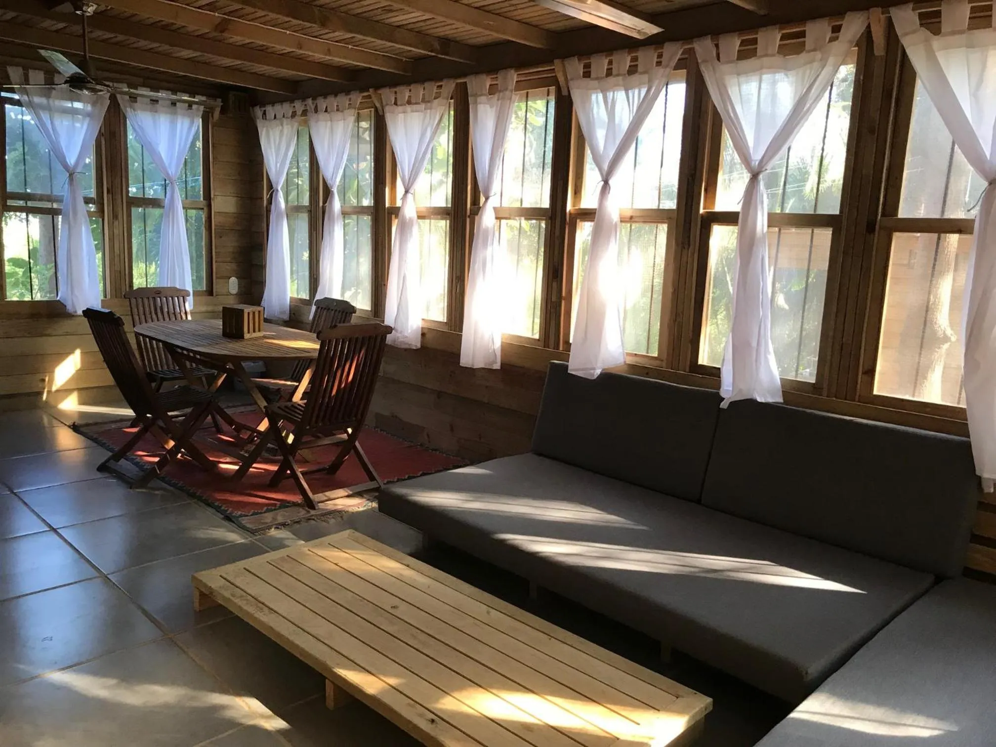 Living room in Roatan Bed & Breakfast Apartments