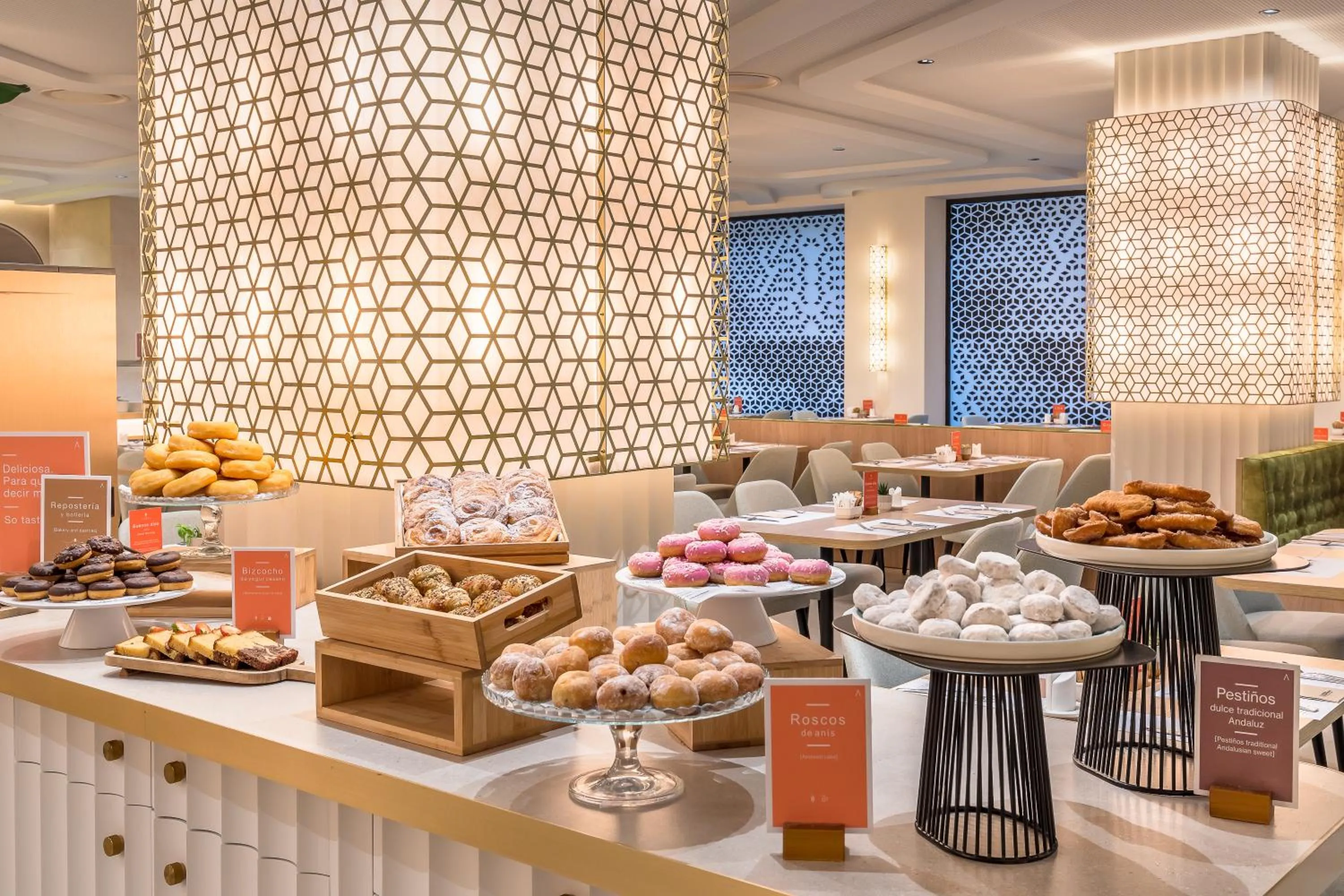 Breakfast in Barceló Carmen Granada