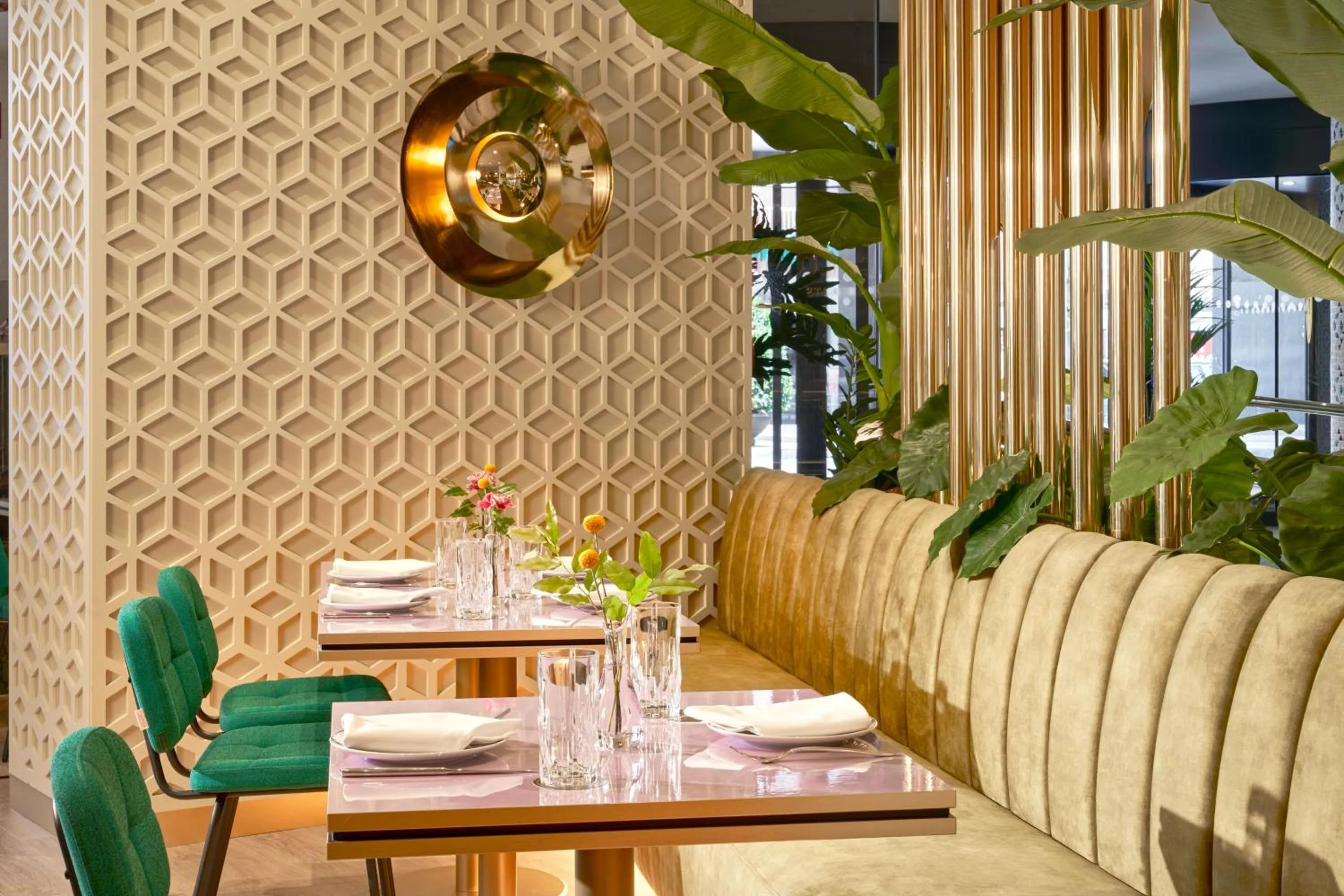 Restaurant/places to eat in Barceló Carmen Granada