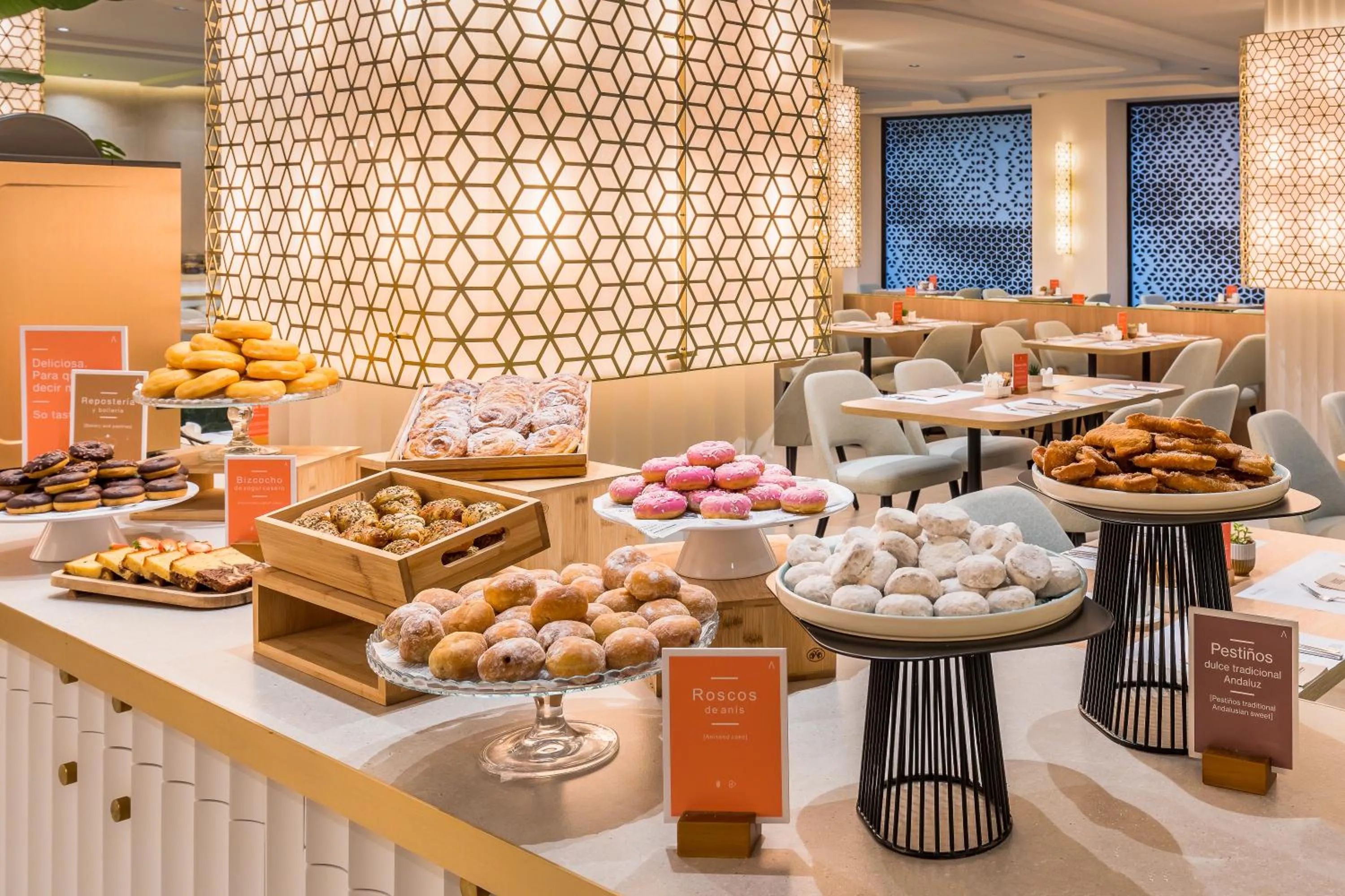 Breakfast in Barceló Carmen Granada