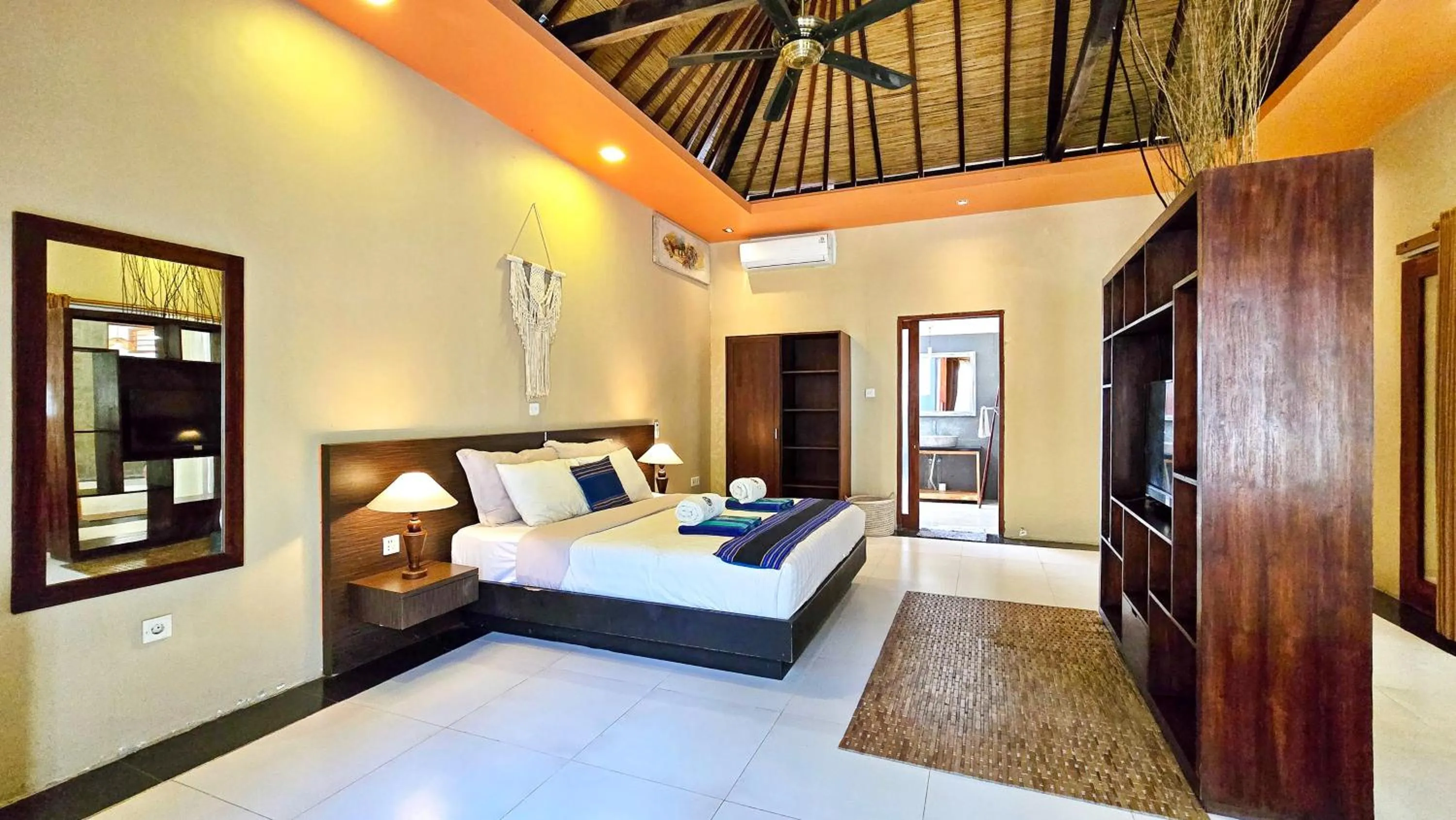 Bedroom, Bed in Kies Villas Lombok