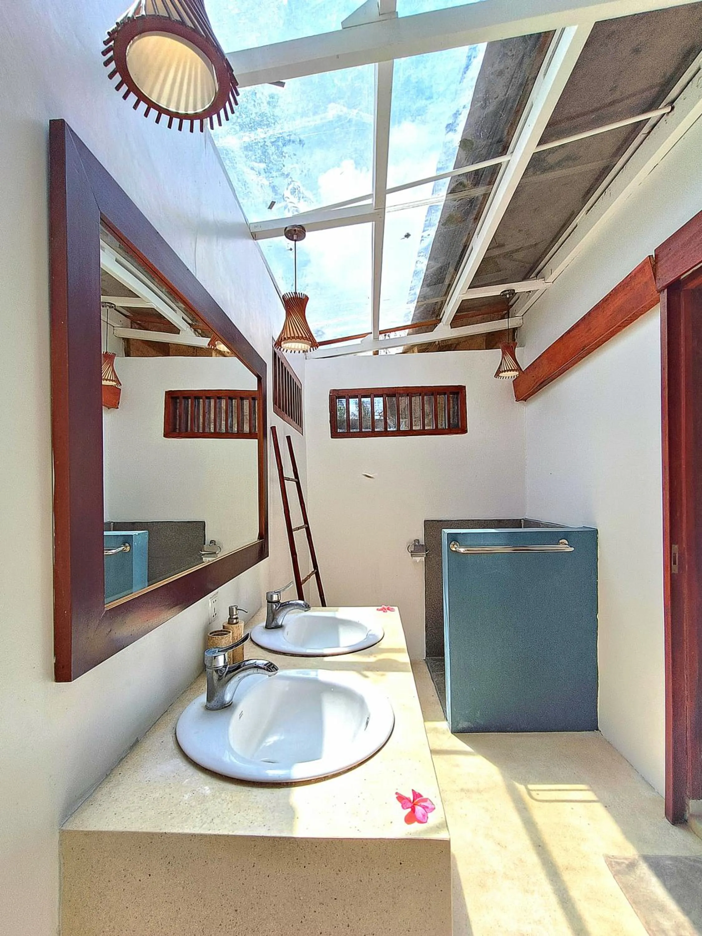 Bathroom in Kies Villas Lombok