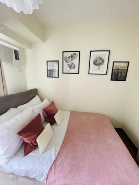 Stylish 1 bedroom condo with pool view and Fast WIFI
