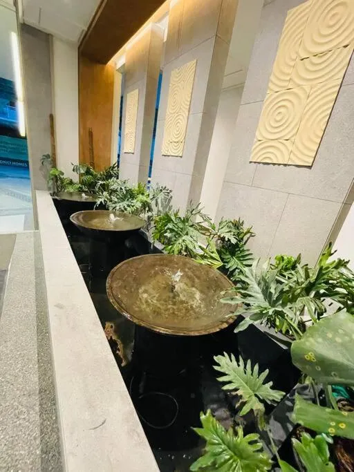 Stylish 1 bedroom condo with pool view and Fast WIFI