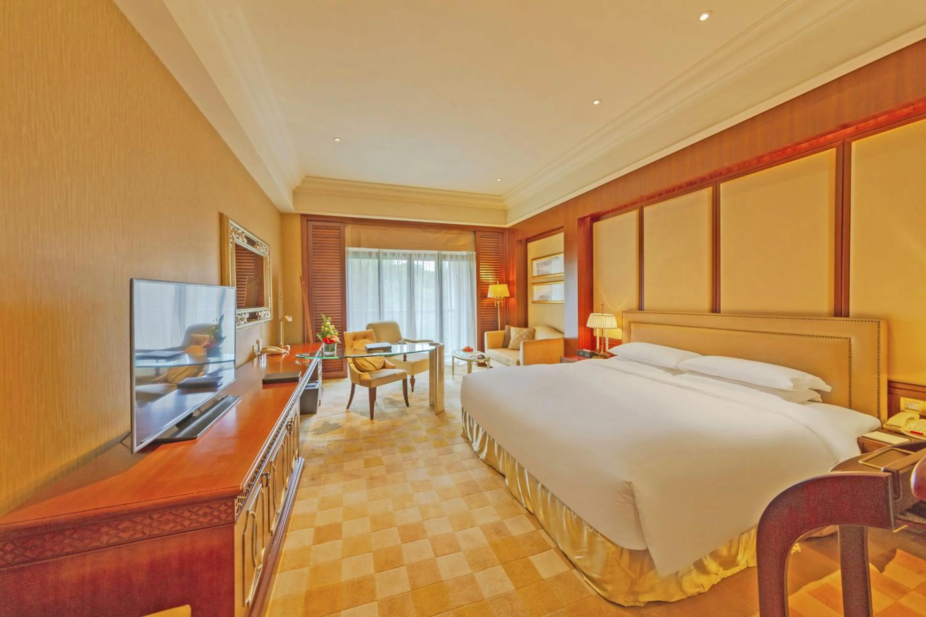 Deluxe Double Room with Balcony-East - single occupancy in Shanghai Dongjiao State Guest Hotel