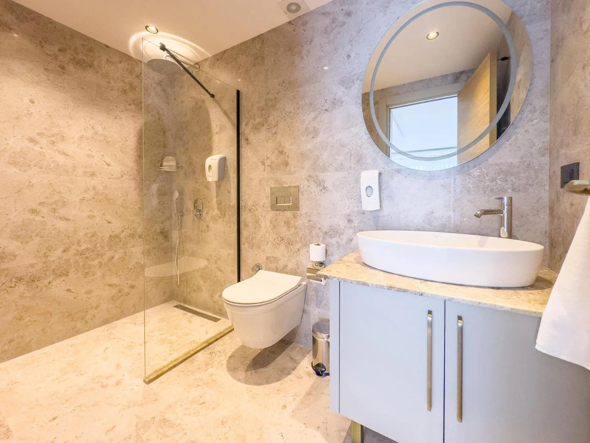 Shower in Residence 222 Hisarönü