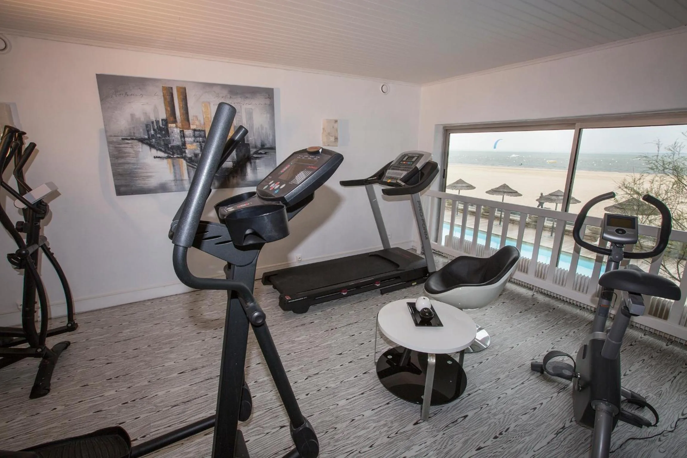 Fitness centre/facilities in Arc Hôtel Sur Mer