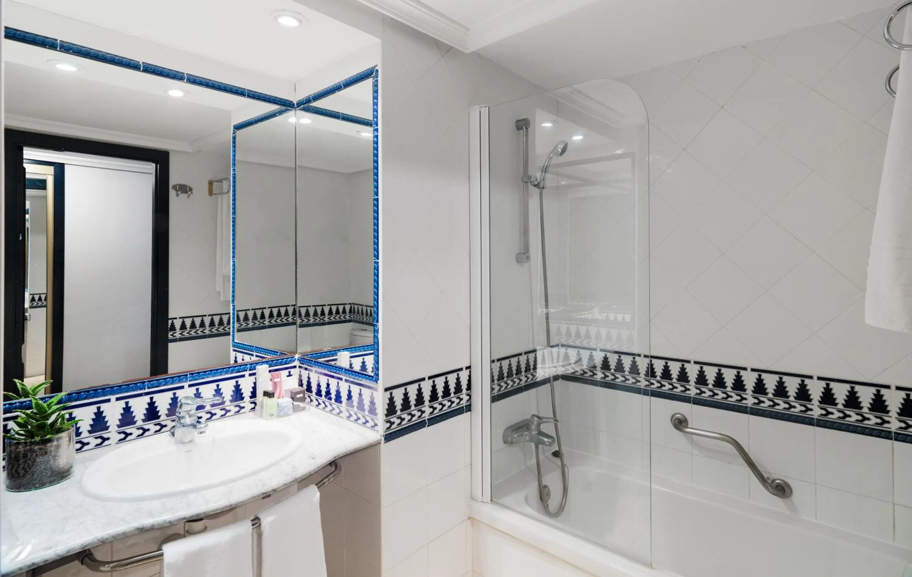 Bathroom in H10 Tenerife Playa