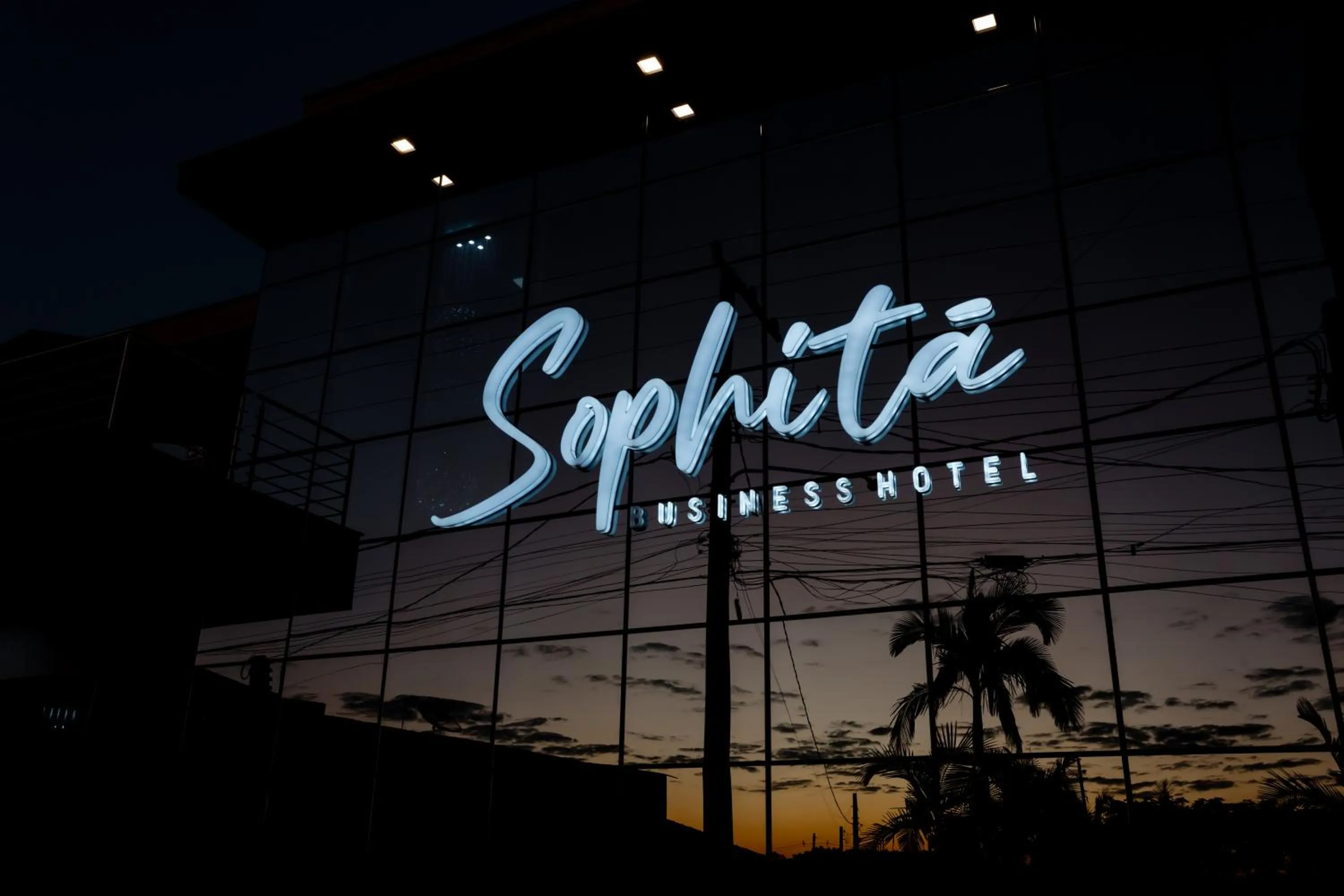 Night in Sophita Business Hotel