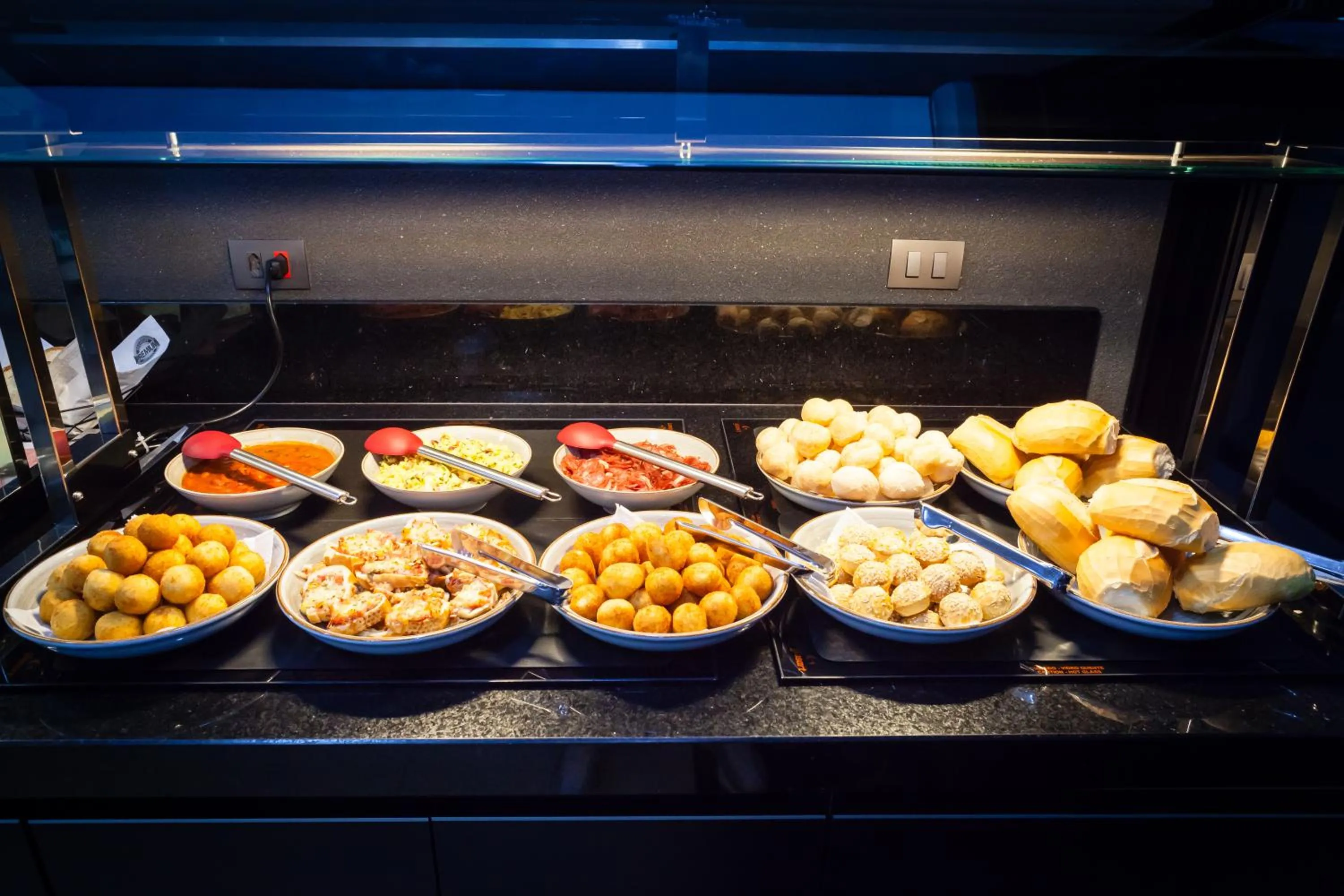 Food and drinks in Sophita Business Hotel