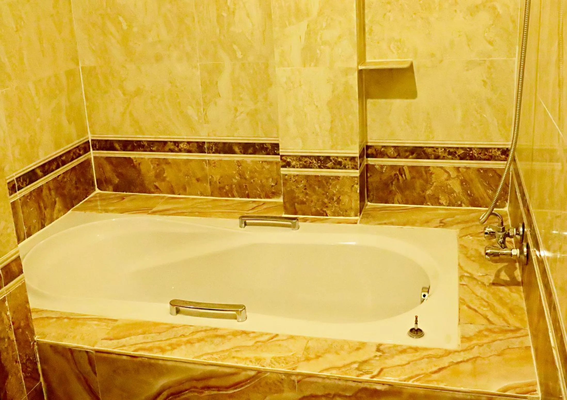 Bathroom in Angkor Comfort Hotel