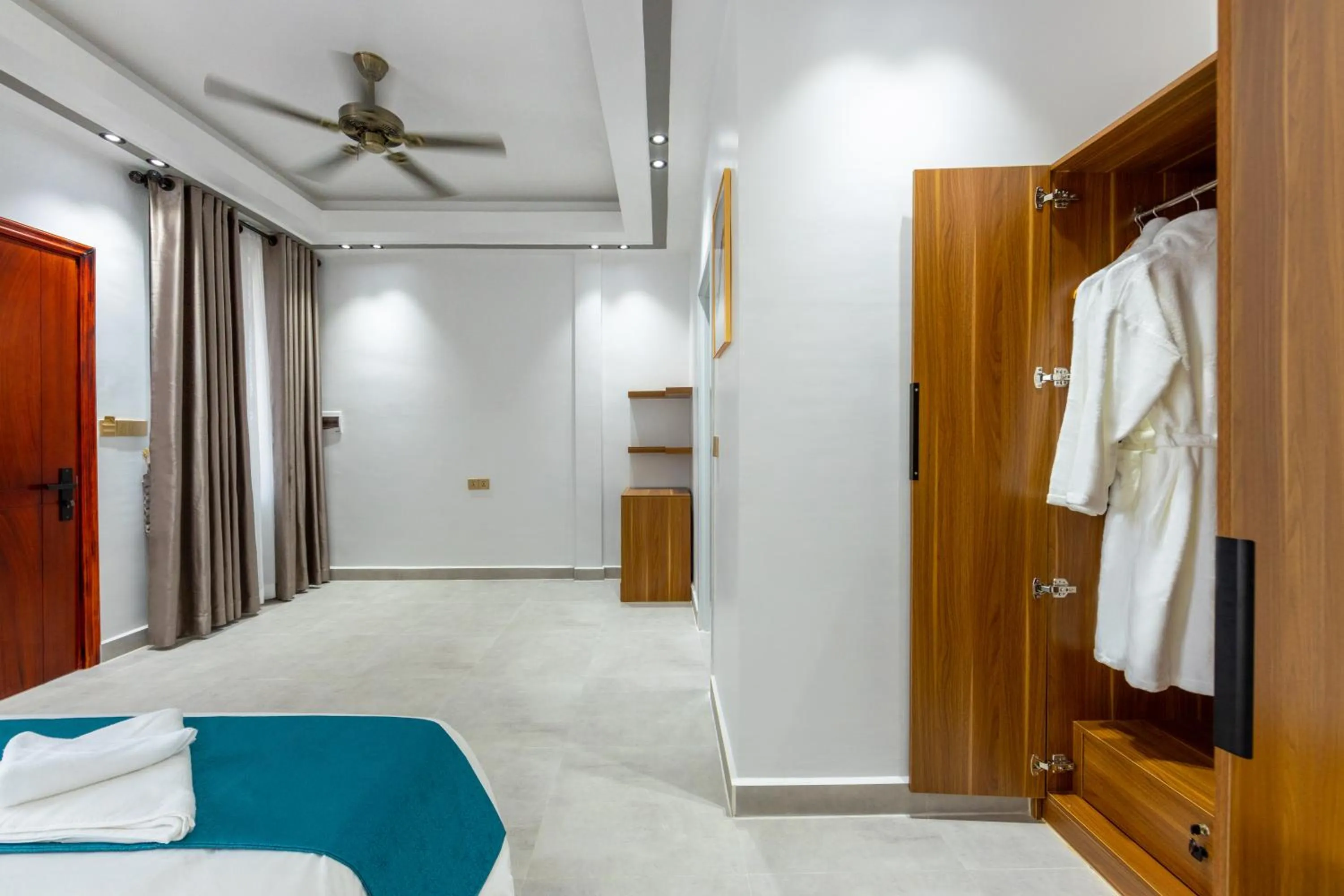 Bedroom, Bed in SS Villa & Resort