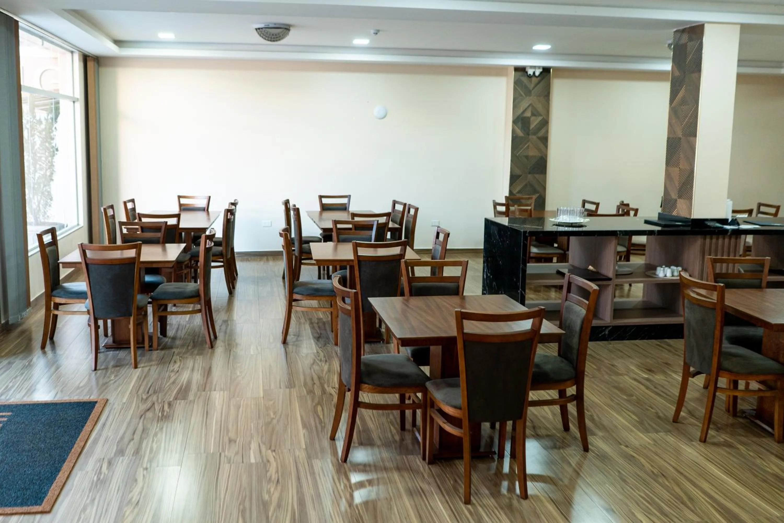 Restaurant/places to eat in Liebling Hotel Ciudad del Este