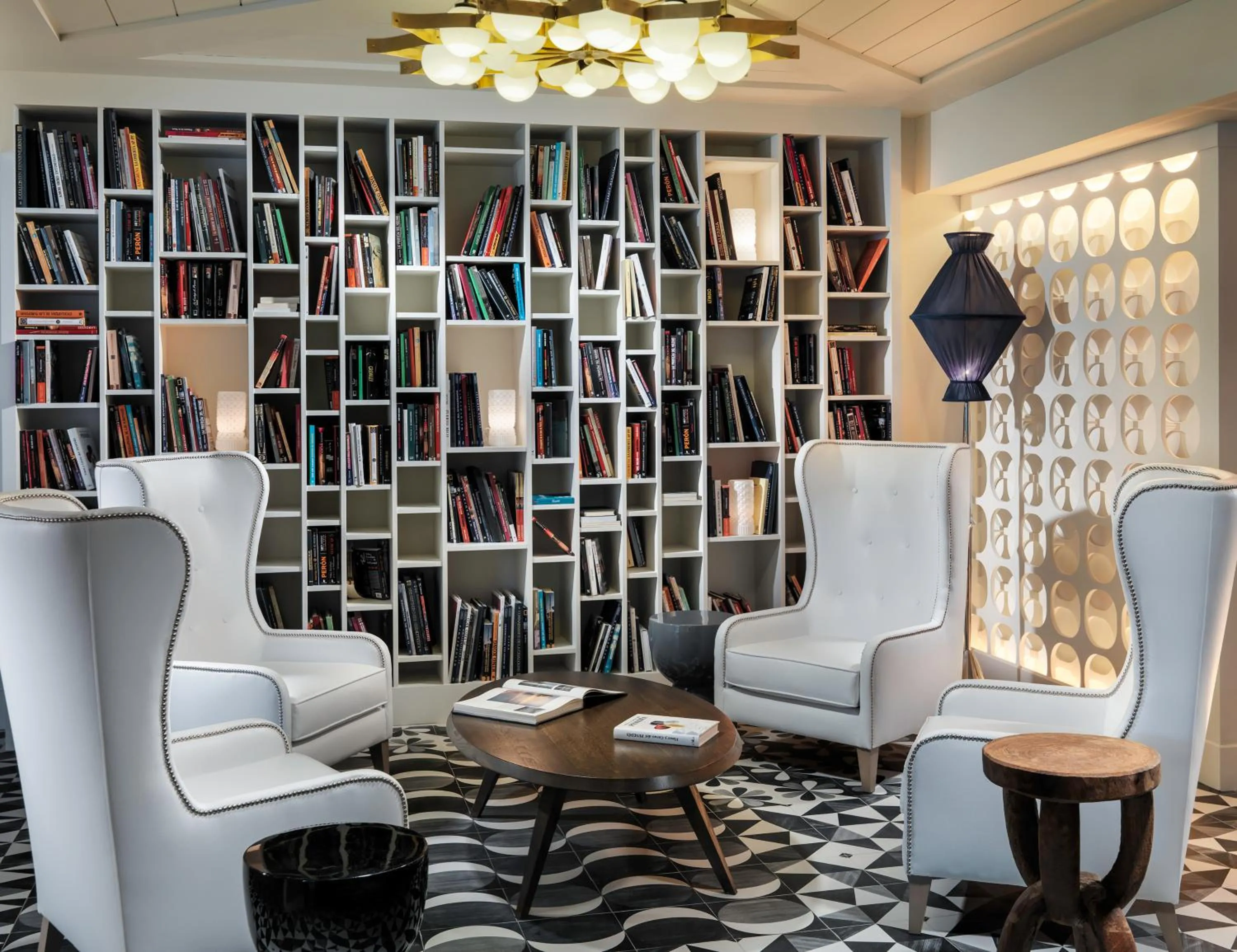 Library in H10 Vintage Salou - Adults Only