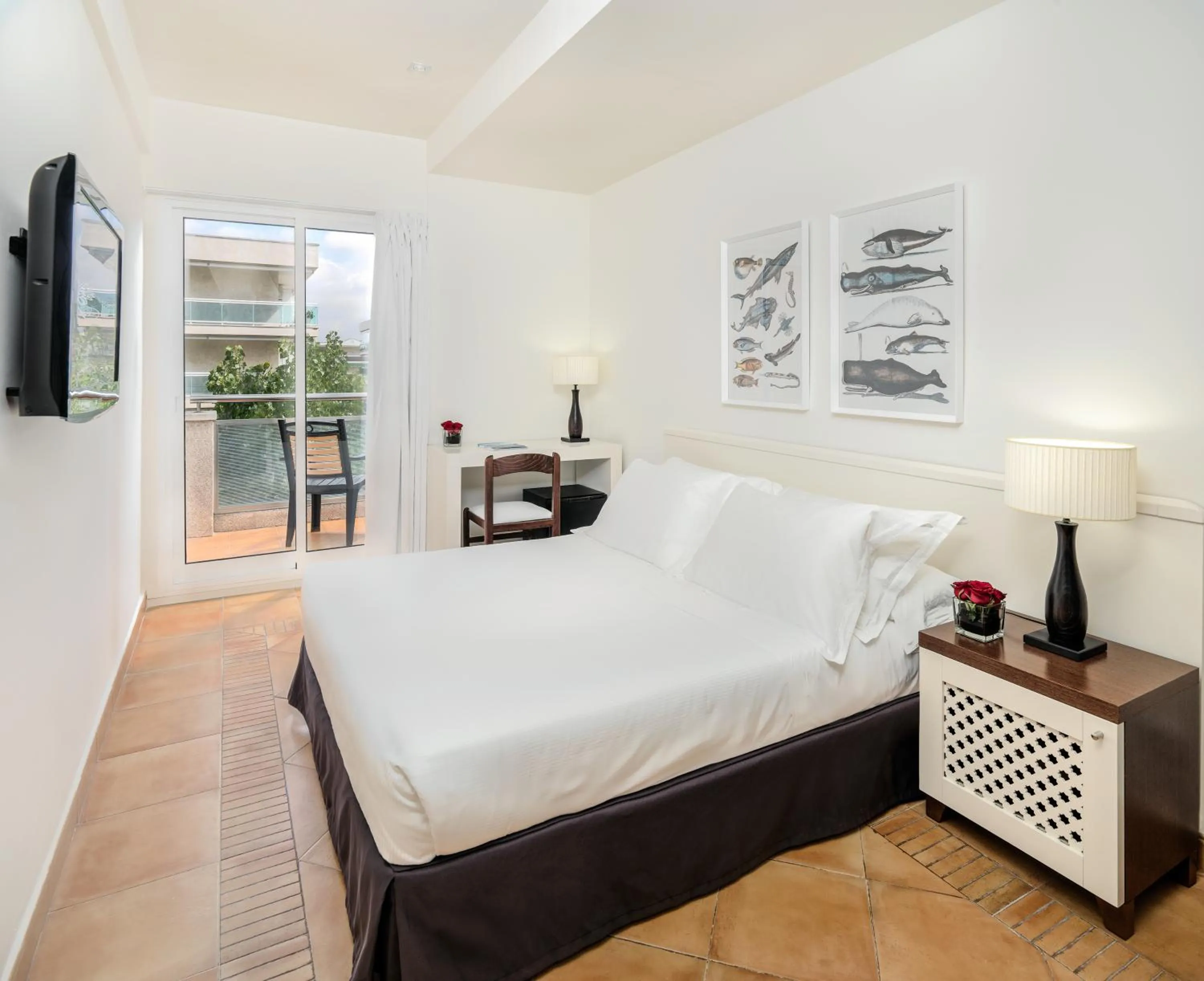 Photo of the whole room, Bed in H10 Vintage Salou - Adults Only