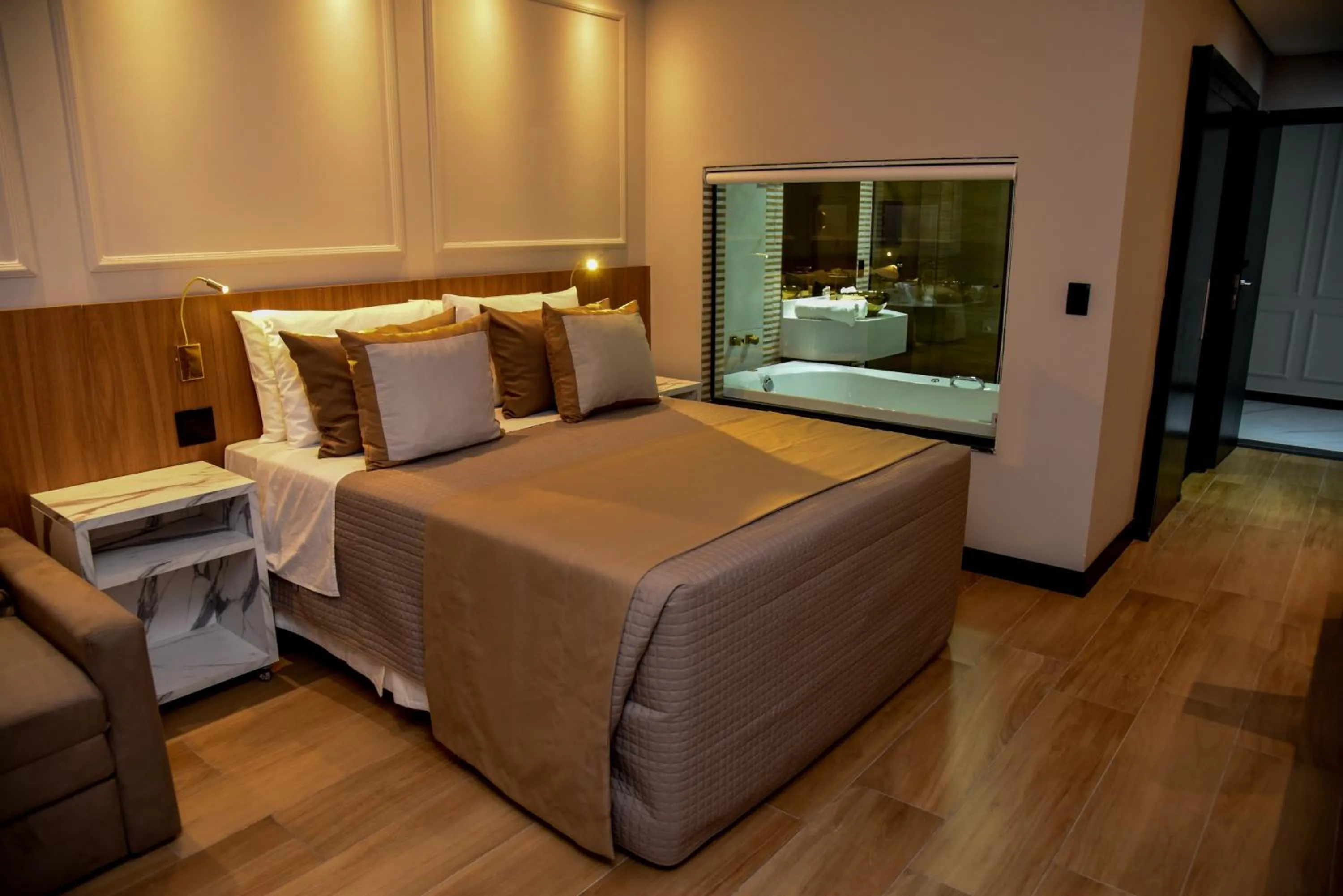 Bed in Hotel Titanic Penedo