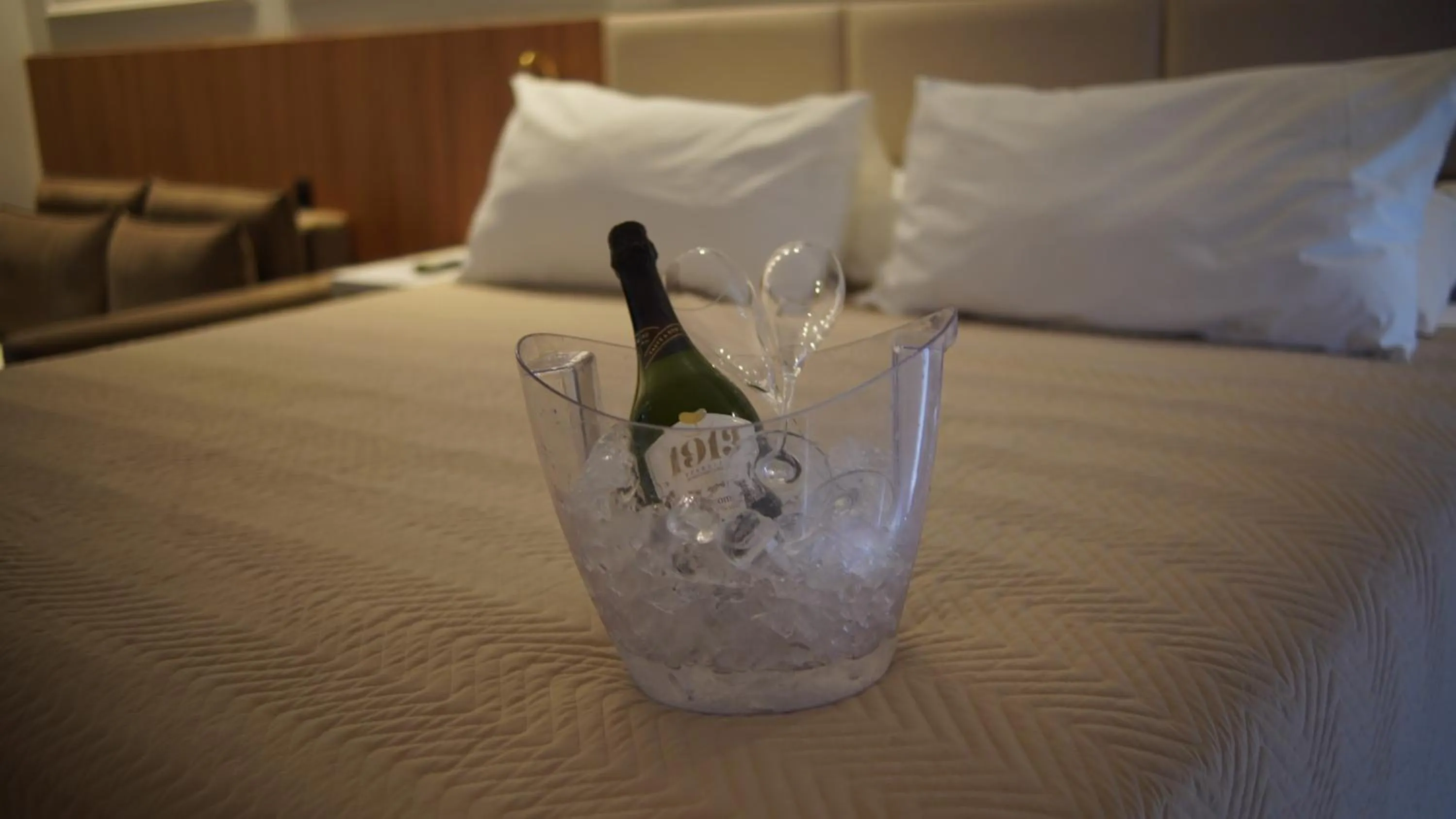 Bed in Hotel Titanic Penedo