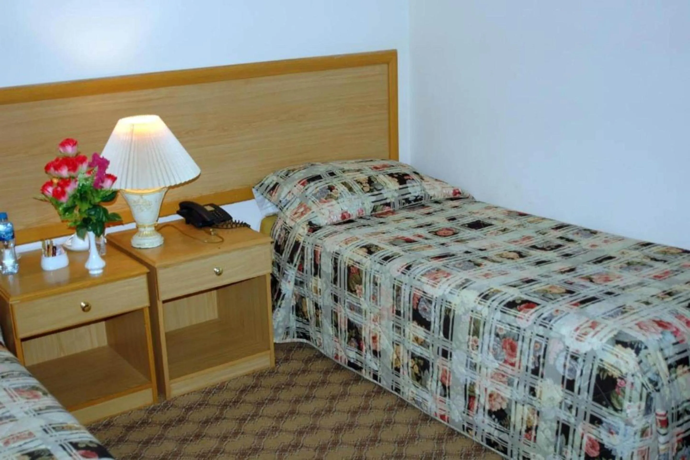 Bedroom, Bed in OYO 142 Al Sharqiya Sands Hotel