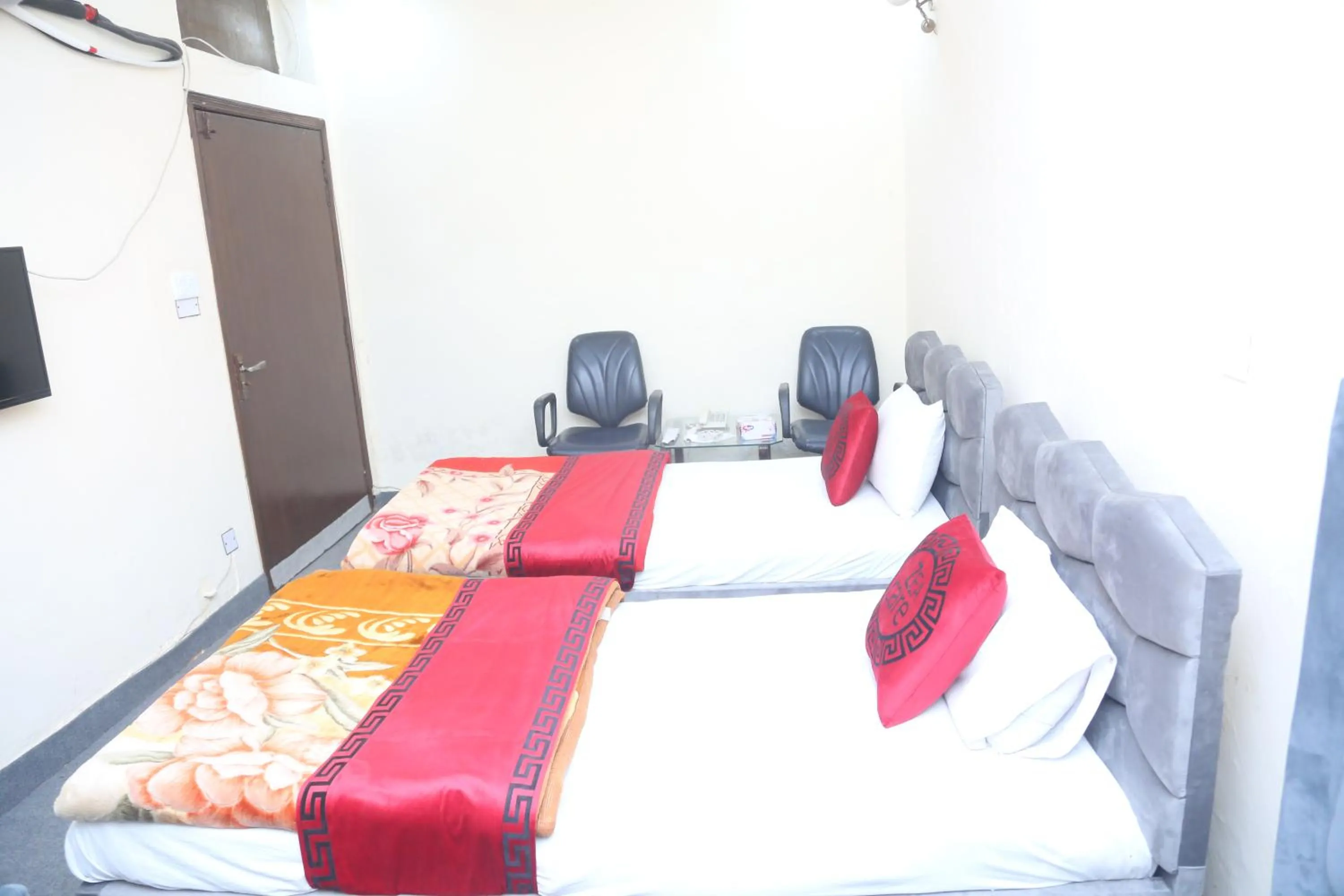 Bed in Hotel Zea Care Johar Town Lahore