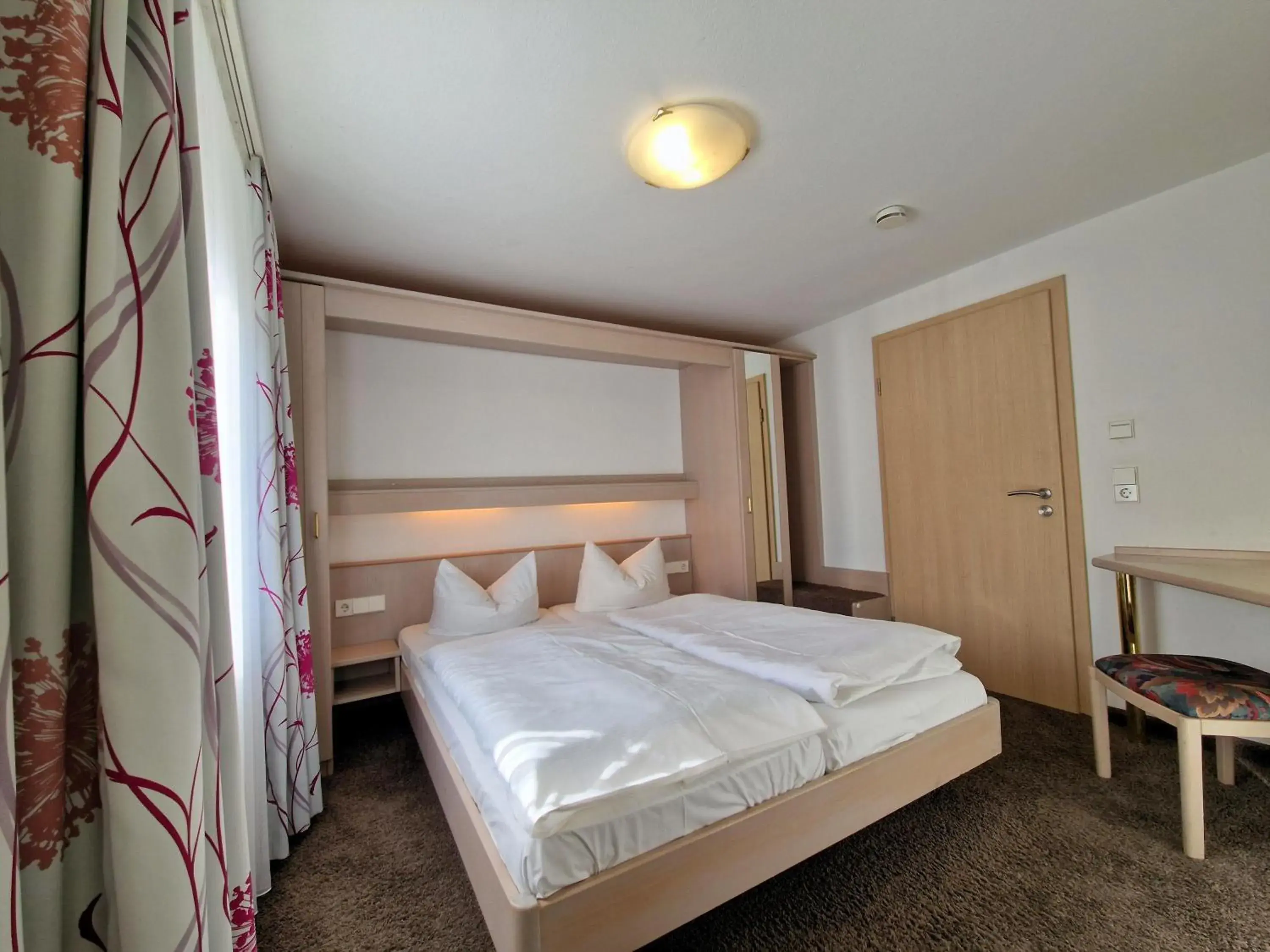 Economy Zimmer im Haupthaus - single occupancy in Blume Hausach I Hotel & Restaurant Economy Zimmer im Haupthaus - single occupancy in Blume Hausach I Hotel & Restaurant