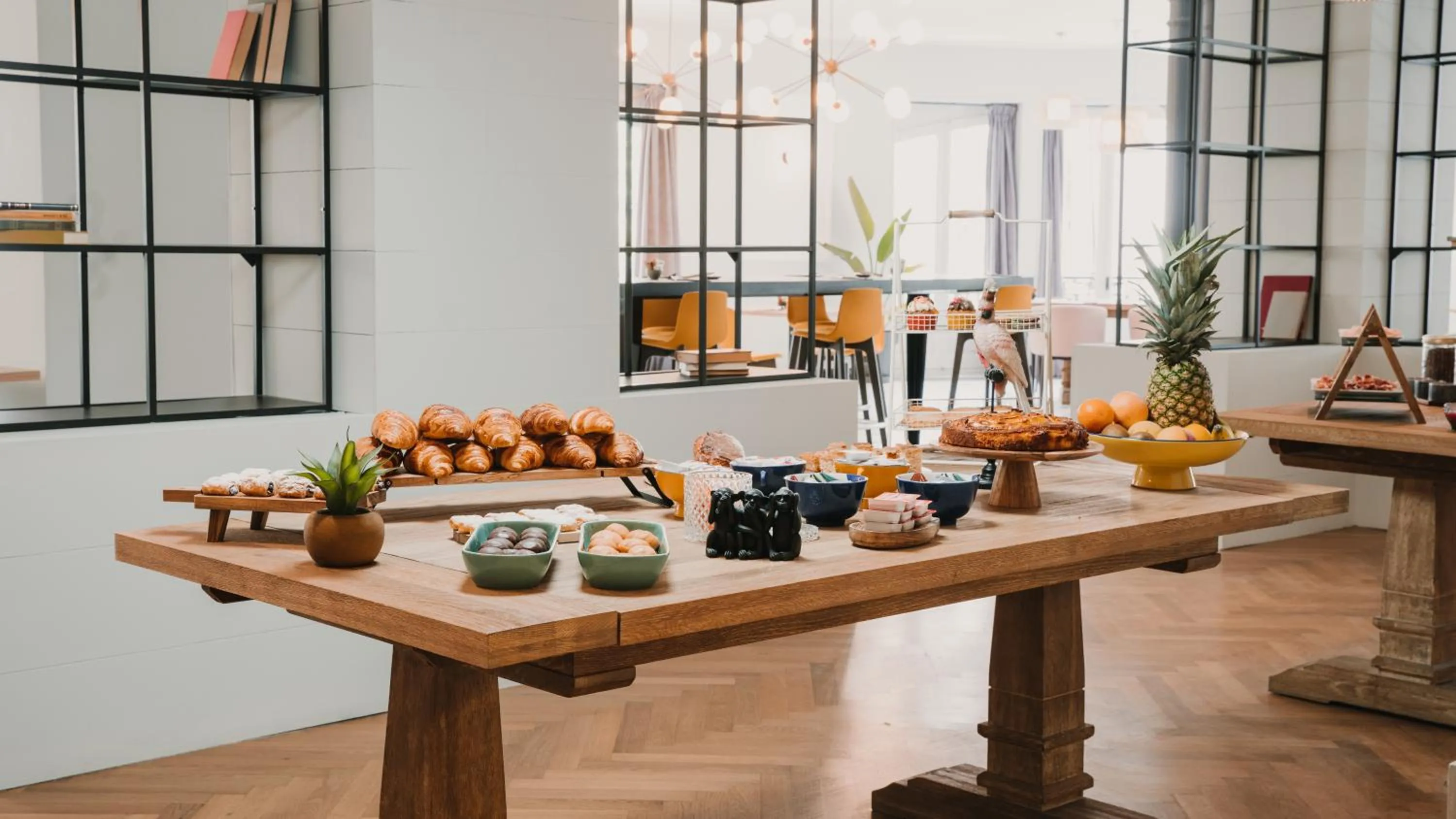 Food in One Shot Reina Victoria