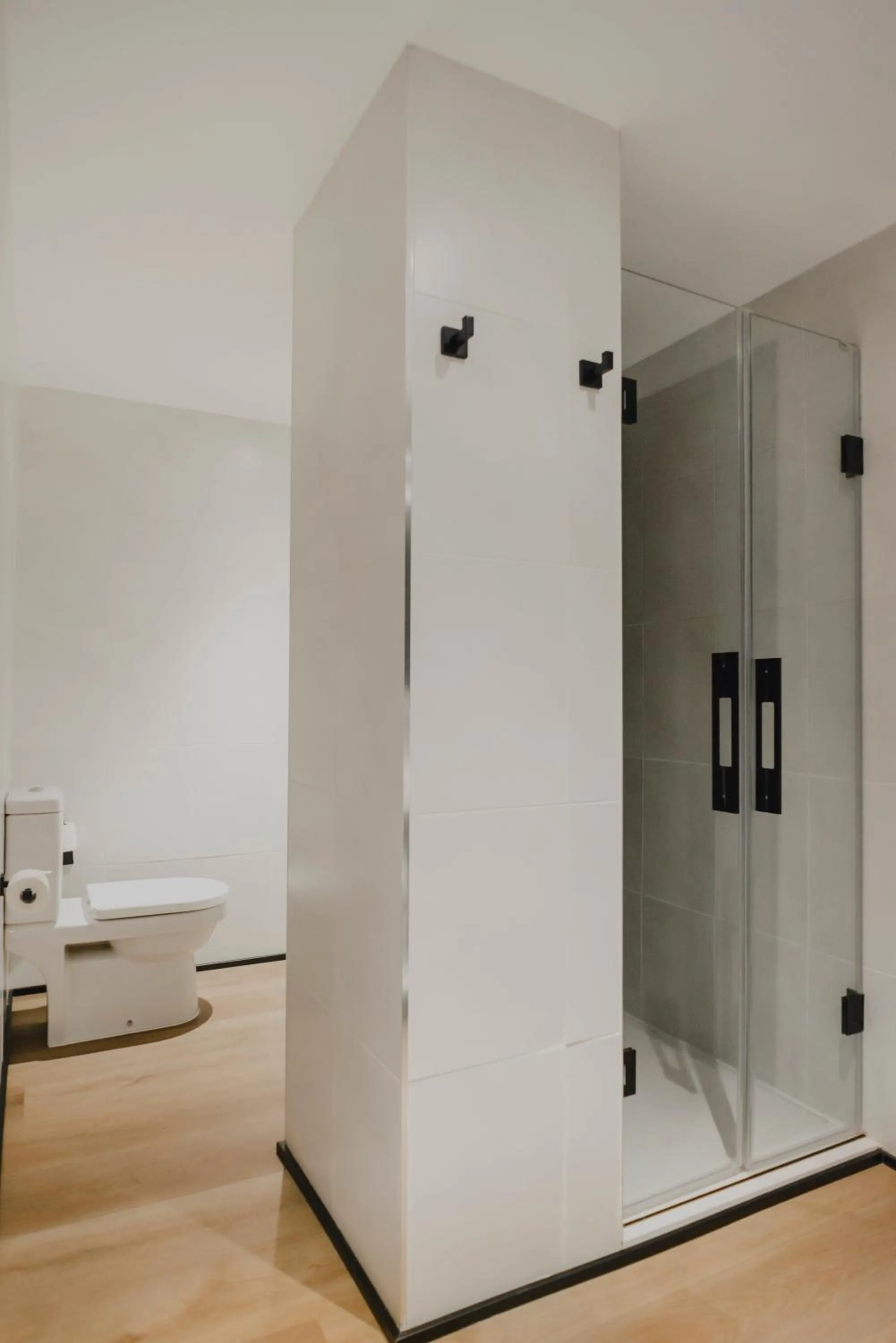 Shower in Hotel Dimar