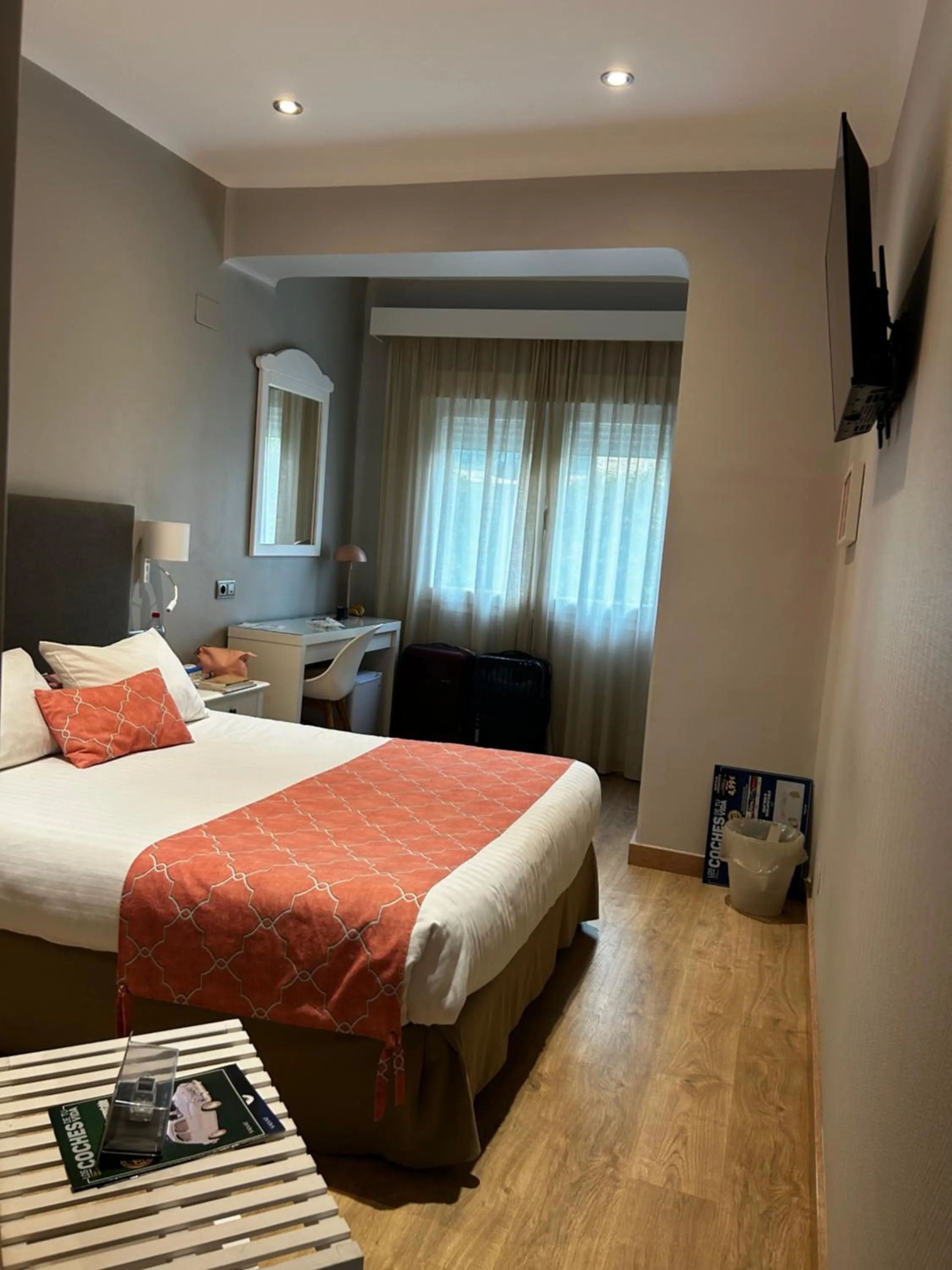 Photo of the whole room, Bed in Hotel Costasol