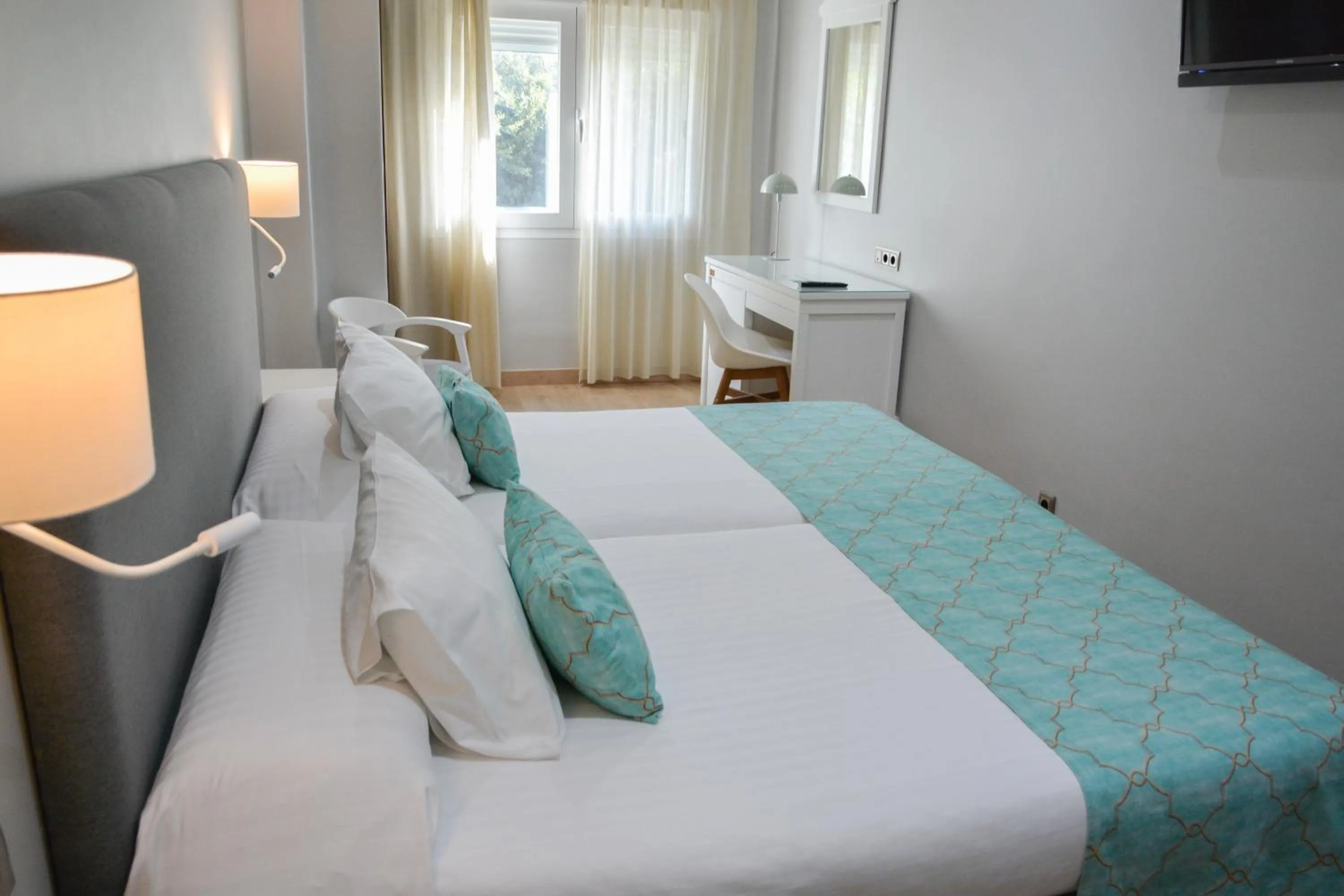 Photo of the whole room, Bed in Hotel Costasol