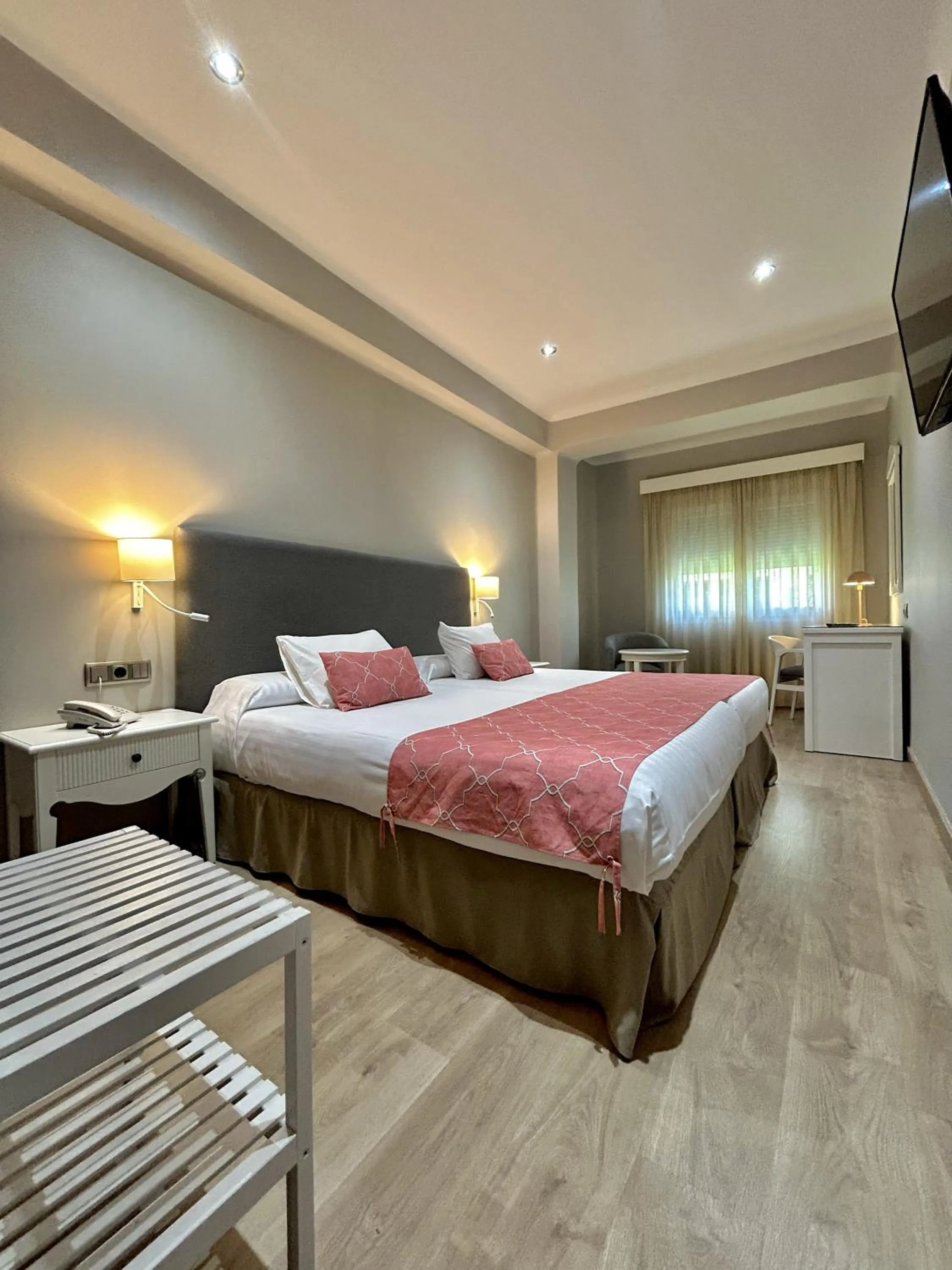 Photo of the whole room, Bed in Hotel Costasol