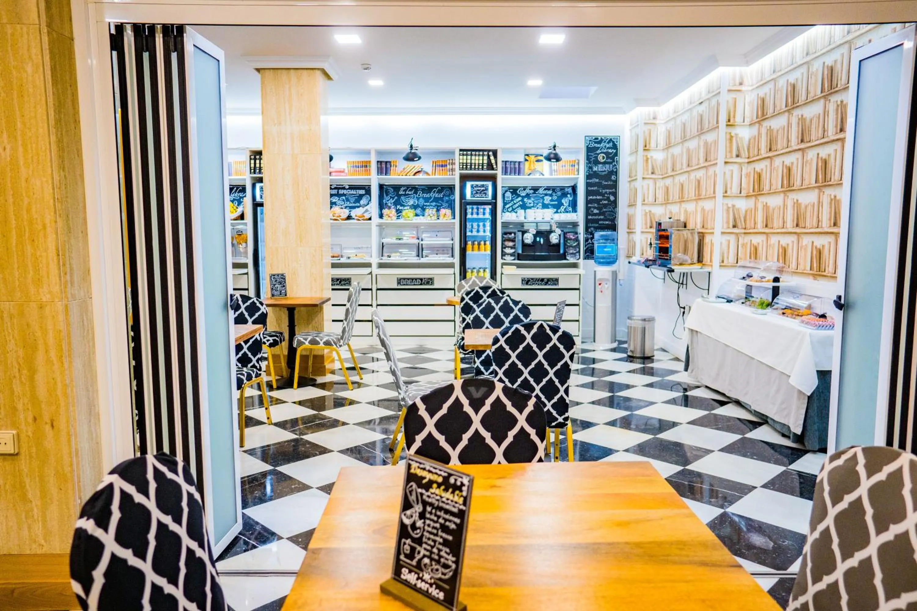 Buffet breakfast in Hotel Costasol