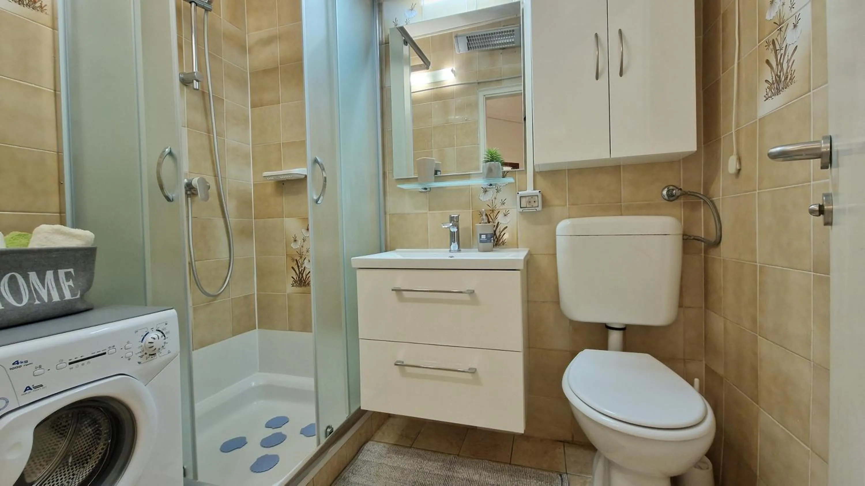 Bathroom in Apartments Godena