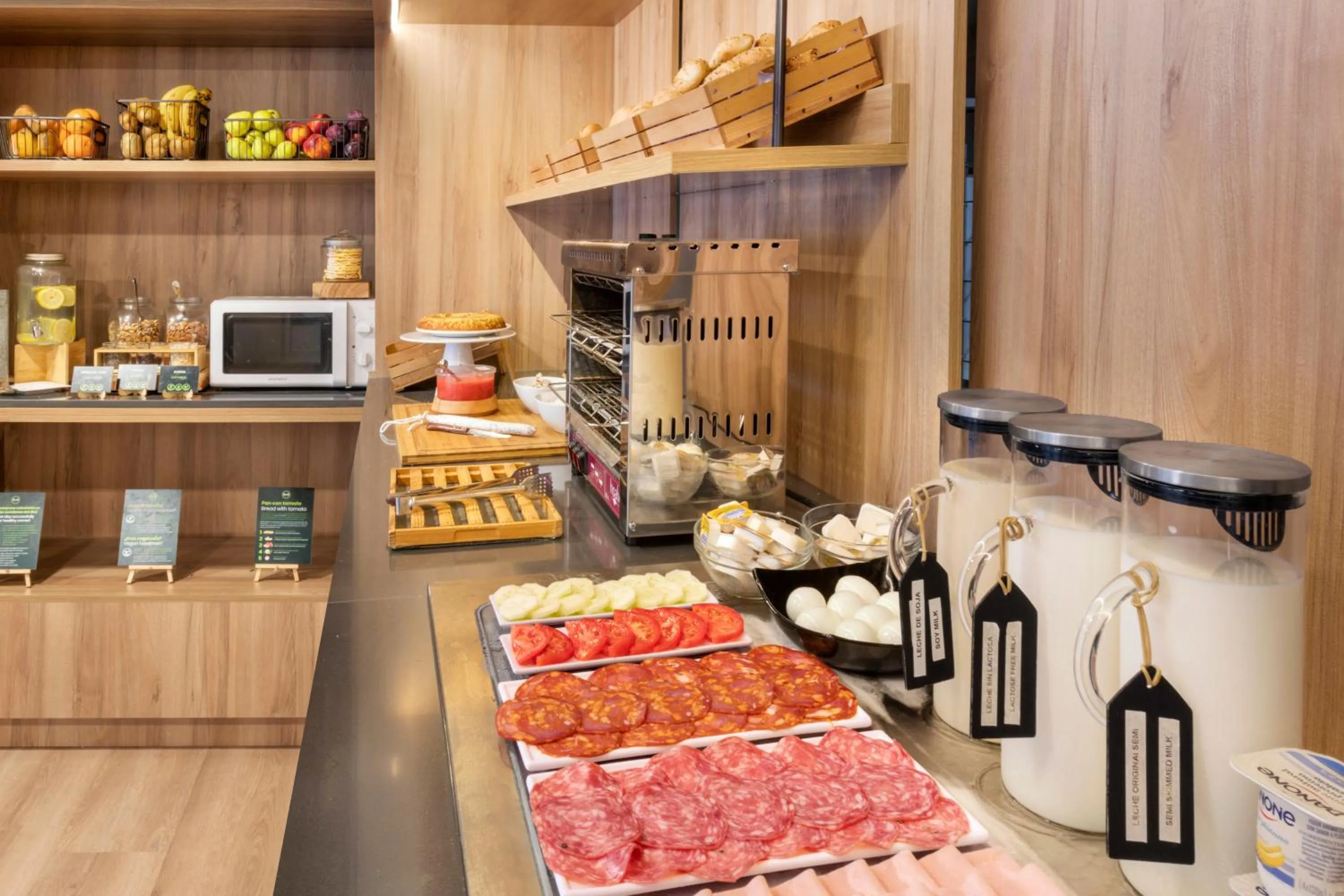 Buffet breakfast in B&B HOTEL Cartagena Cartagonova