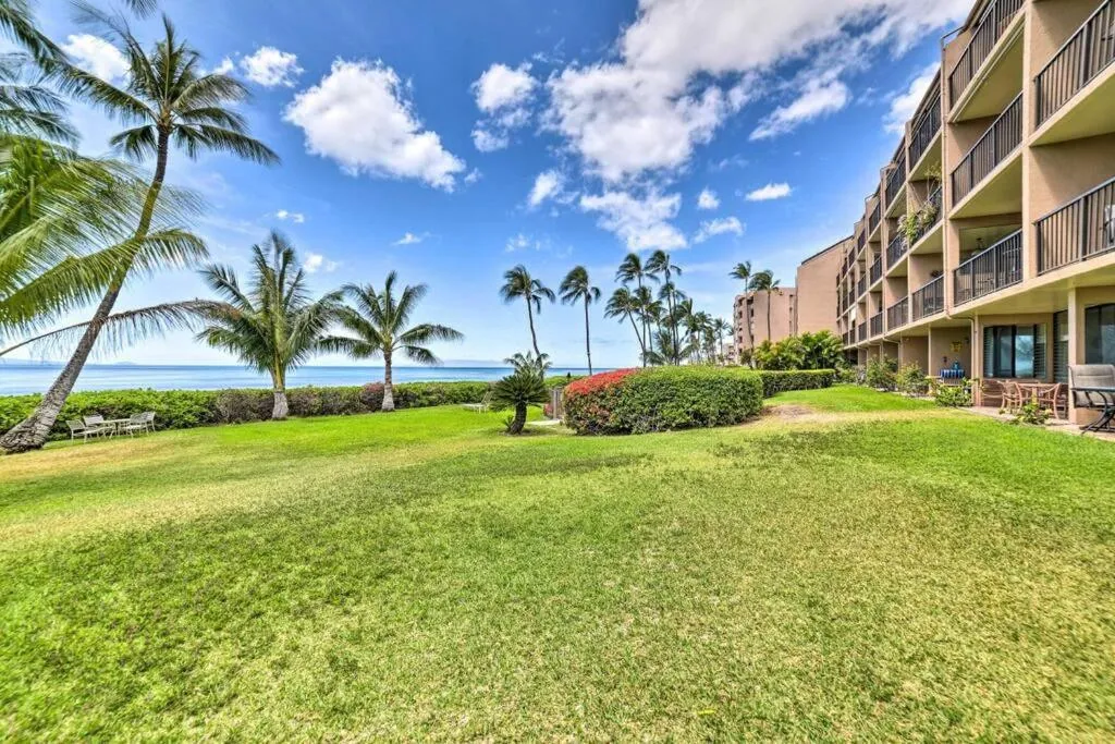 Garden in Stunning Maui Direct Ocean front on the beach, Walk to beach from Condo, Watch Turtles, Whales, AC in all rooms ocean view Pool and Spa