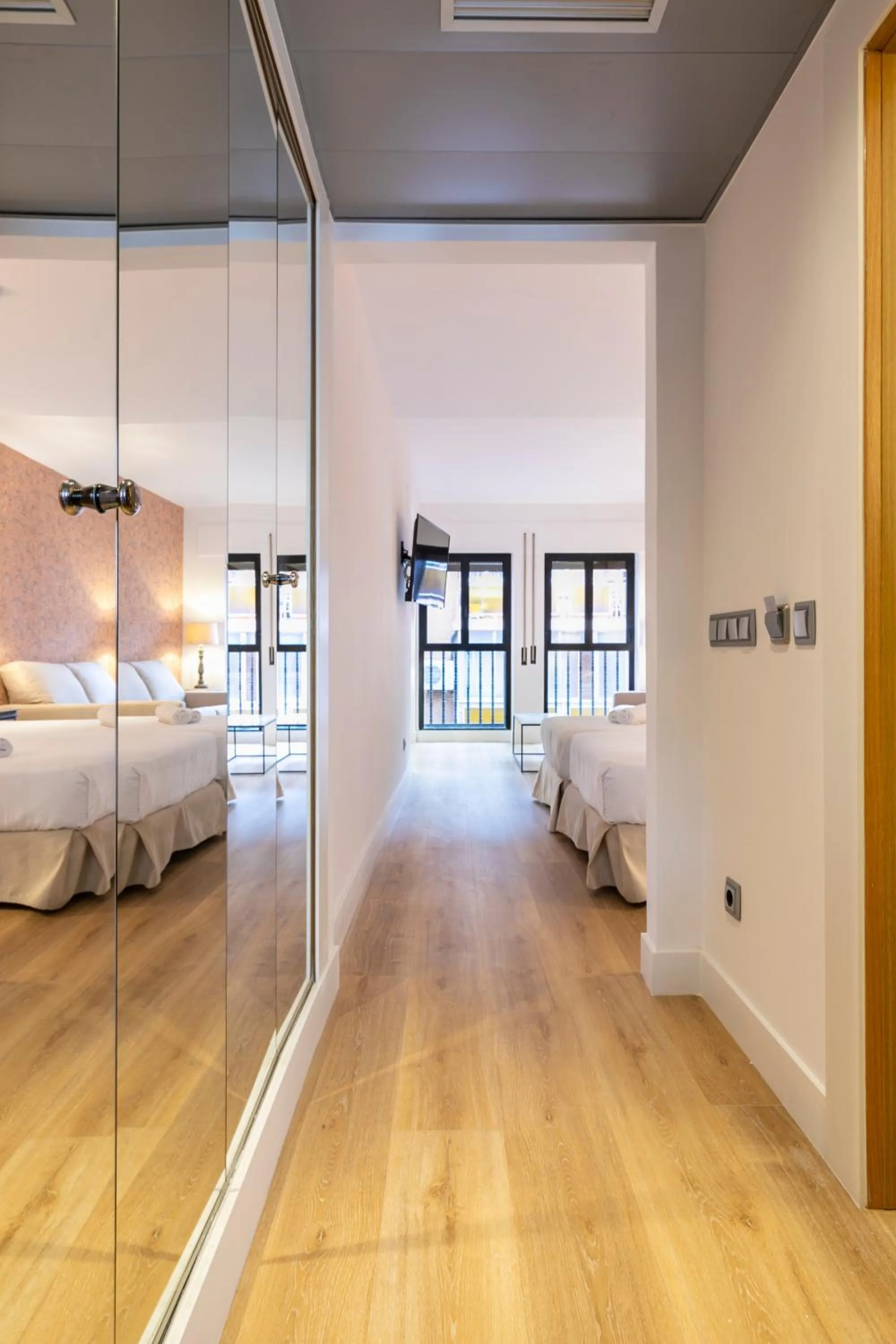 Photo of the whole room, Bed in H-A Aparthotel Hotel Quo