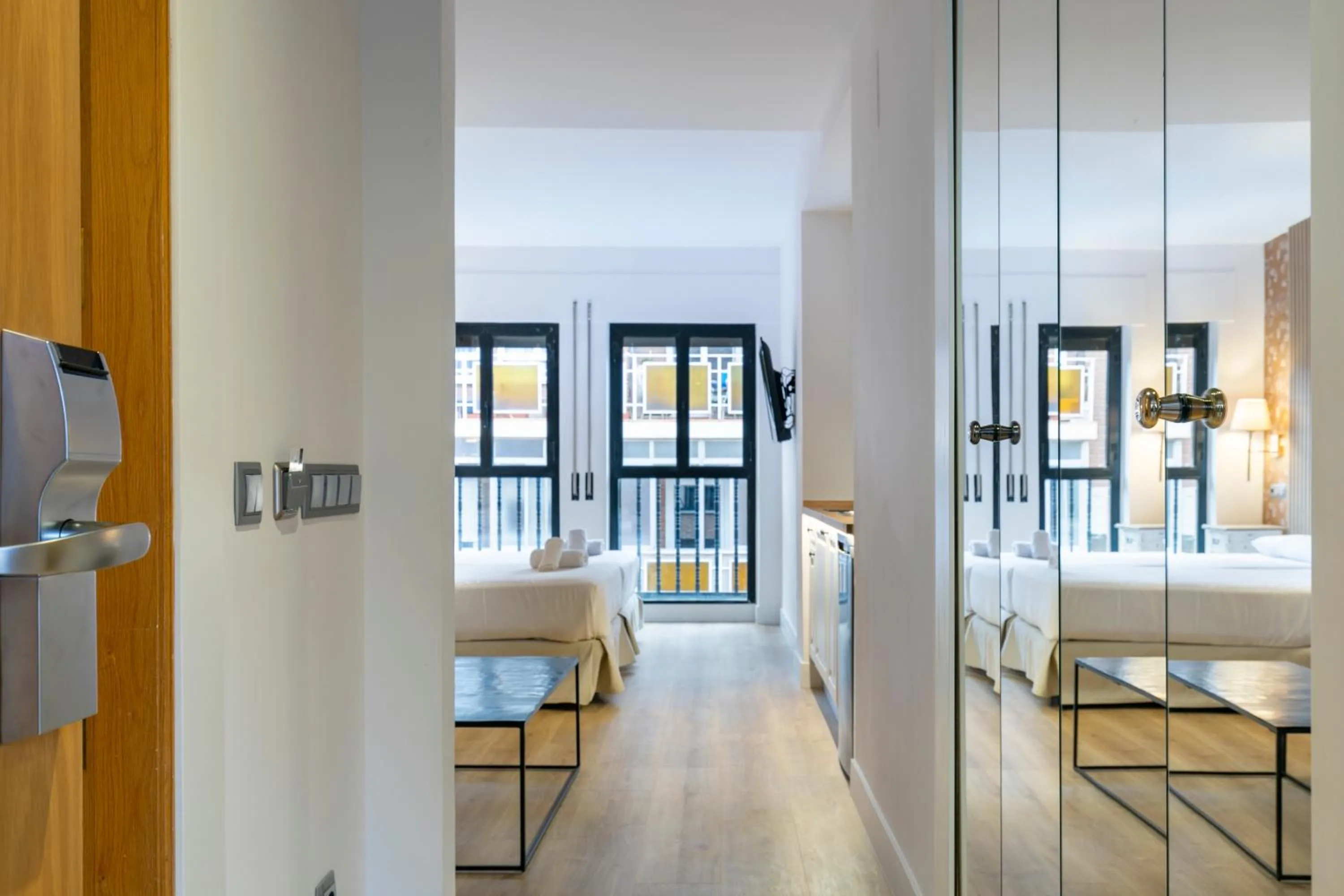 Photo of the whole room, Bed in H-A Aparthotel Hotel Quo